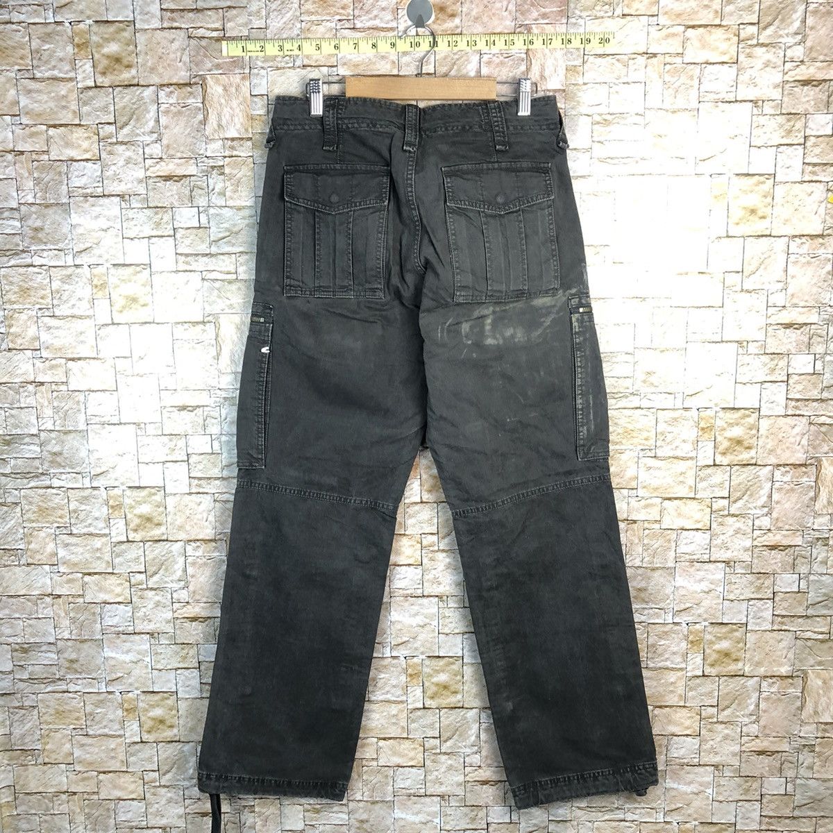 Japanese Brand Uniqlo Black japan utility Cargo Multipocket Pants #A618 Size US 29 - 16 Thumbnail