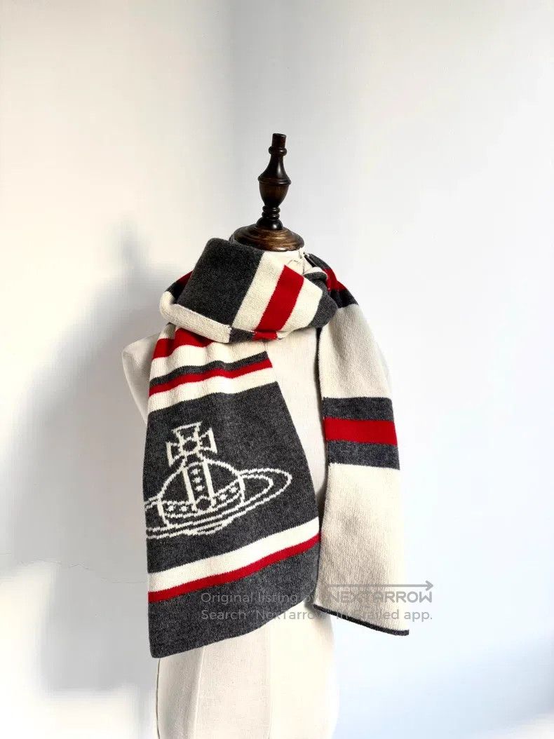 Vivienne Westwood Vivienne Westwood Large Saturn gray, white, and red stripe Size ONE SIZE - 1 Thumbnail