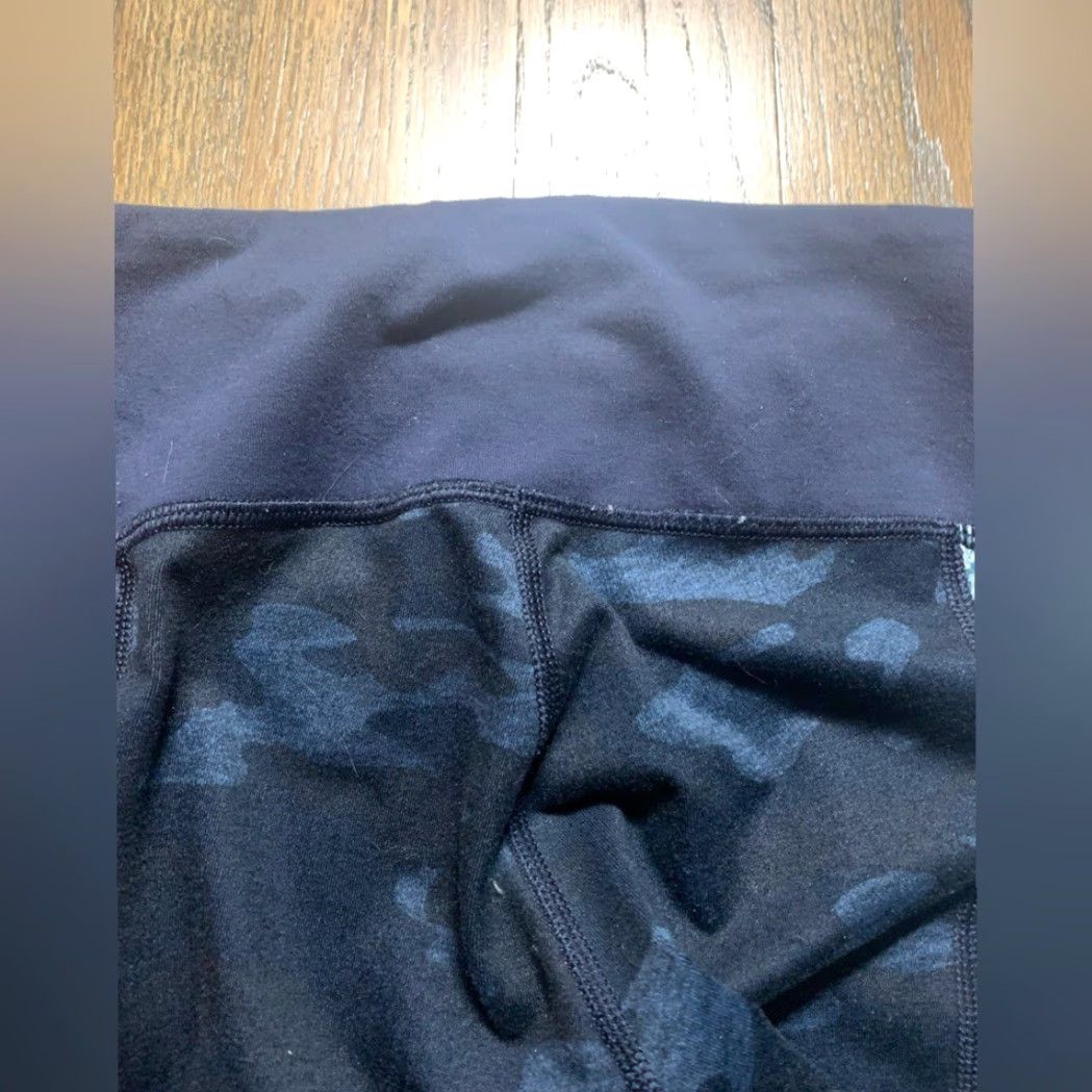 Lululemon Lululemon leggings joggers 8 Women Regular Size 8 Multicolor Ankle - Lululemon symbol on back off Size 30" / US 8 / IT 44 - 5 Thumbnail