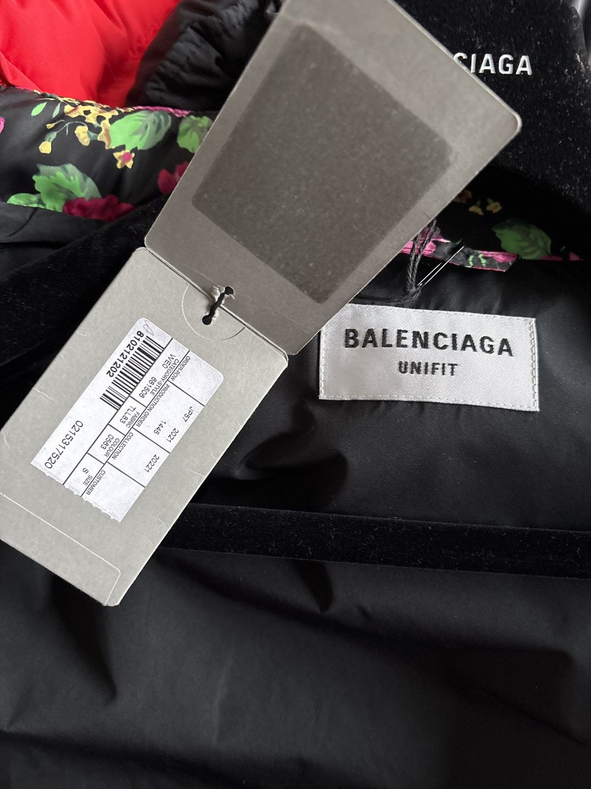 Balenciaga Balenciaga floral rain jacket Size US S / EU 44-46 / 1 - 4 Thumbnail