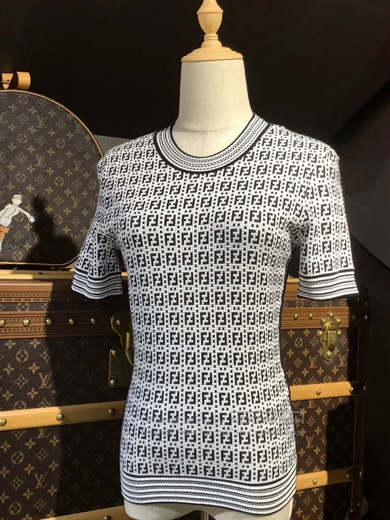 Other Fendi Knit Top, Colorblock Size XS / US 0-2 / IT 36-38 - 1 Thumbnail