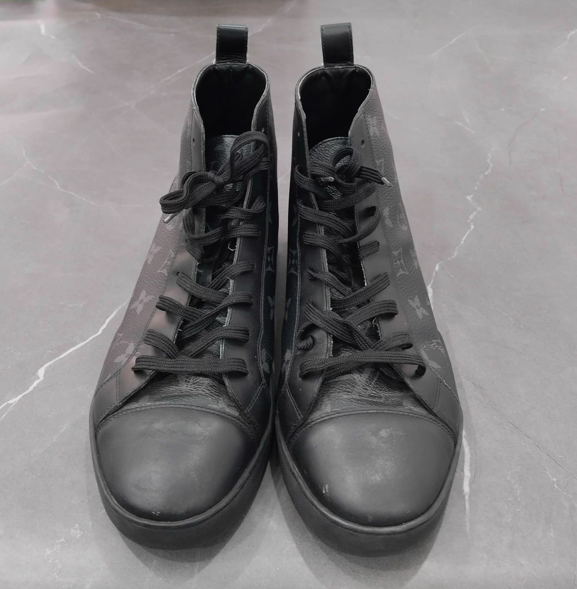 Louis Vuitton LV high-top monogram sneaker EUR 39.5 Size US 8.5 / IT 38.5 - 4 Thumbnail