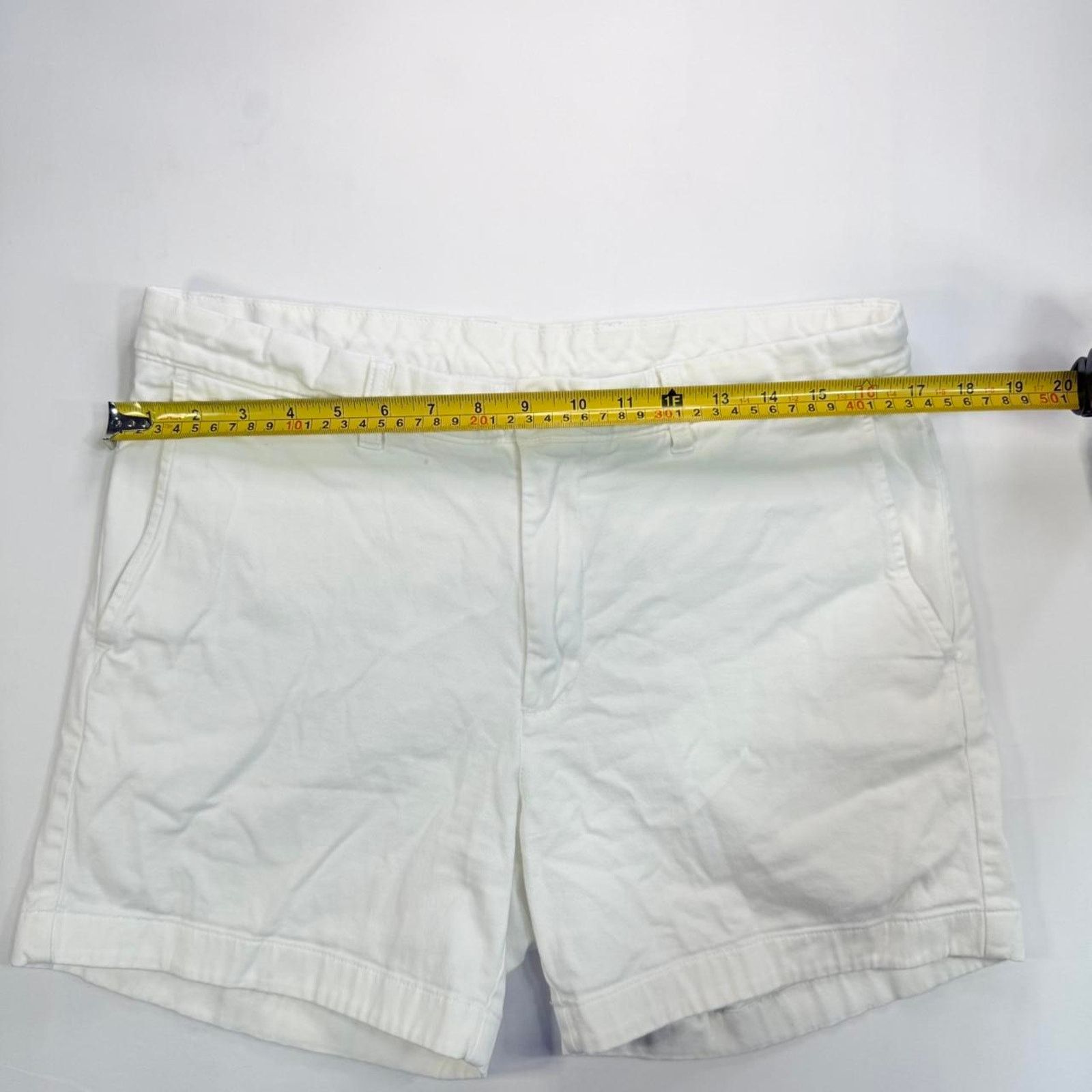 Roundtree & Yorke White Roundtree & Yorke Chino Golf Shorts 34 Size US 34 / EU 50 - 2 Thumbnail