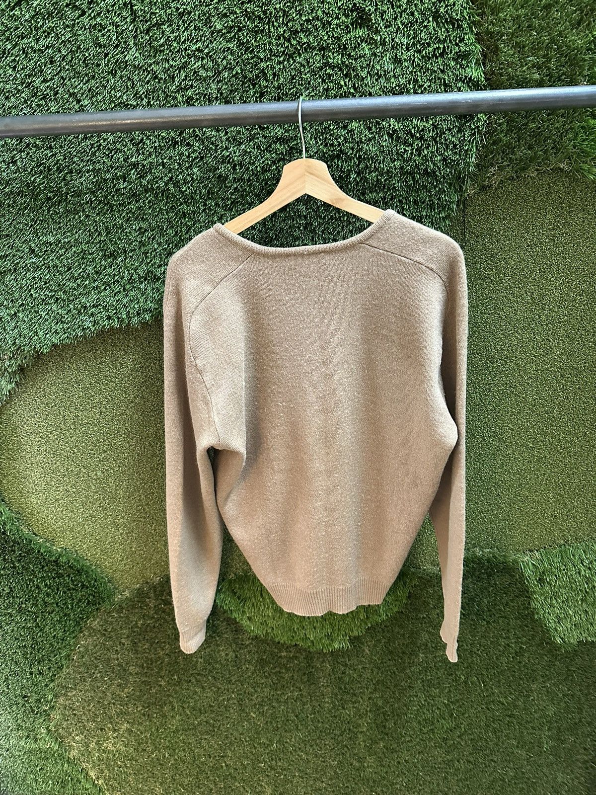 Tundra × Vintage Vintage 1980s Tundra V-Neck Sweater Medium Size US M / EU 48-50 / 2 - 2 Thumbnail
