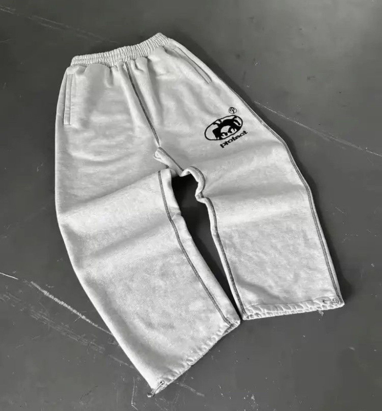 Japanese Brand Y2K Baggy Grey Sweatpants Size US 32 / EU 48 - 3 Thumbnail