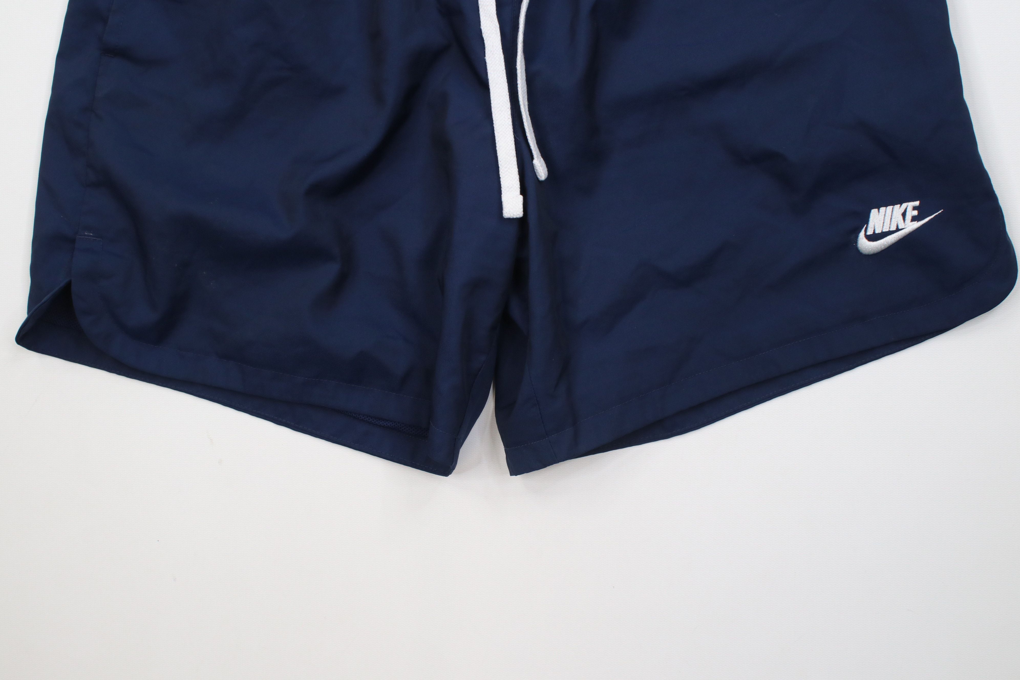 Nike Vintage Y2K Nike Above Knee Windbreaker Shorts Navy Blue Size US 32 / EU 48 - 4 Thumbnail
