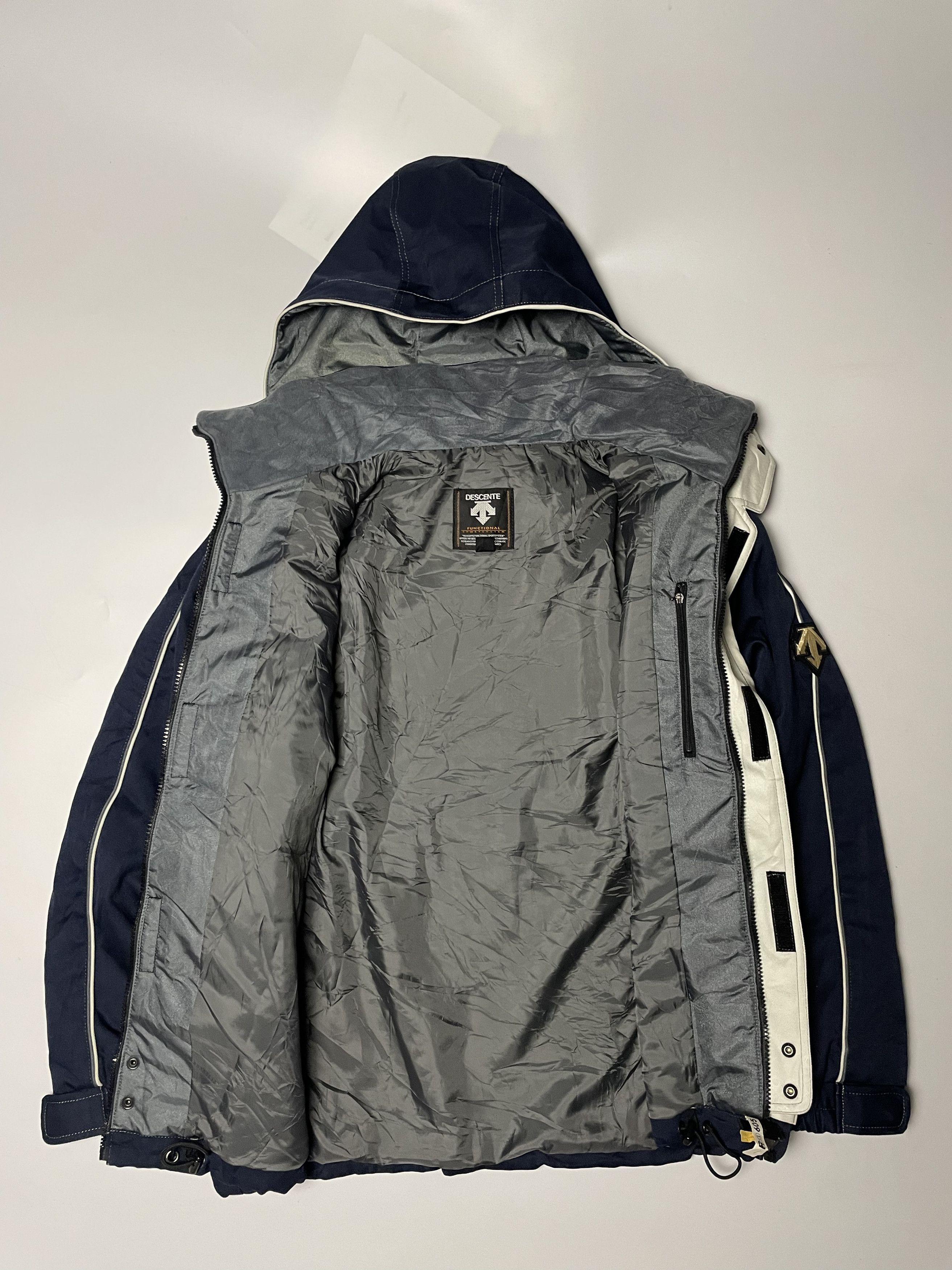 Descente Descente Skii Jacket Medium size Size US M / EU 48-50 / 2 - 11 Thumbnail