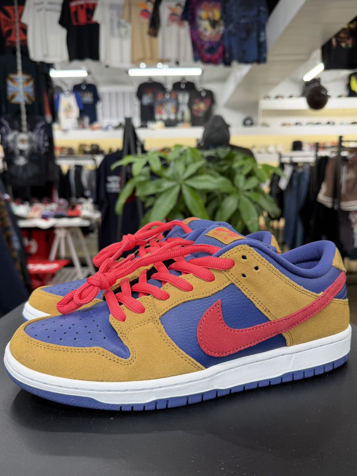 Nike Nike SB Dunk Low Reverse Papa Bear Size 9.5 (2021) Size US 9.5 / EU 42-43 - 1 Thumbnail
