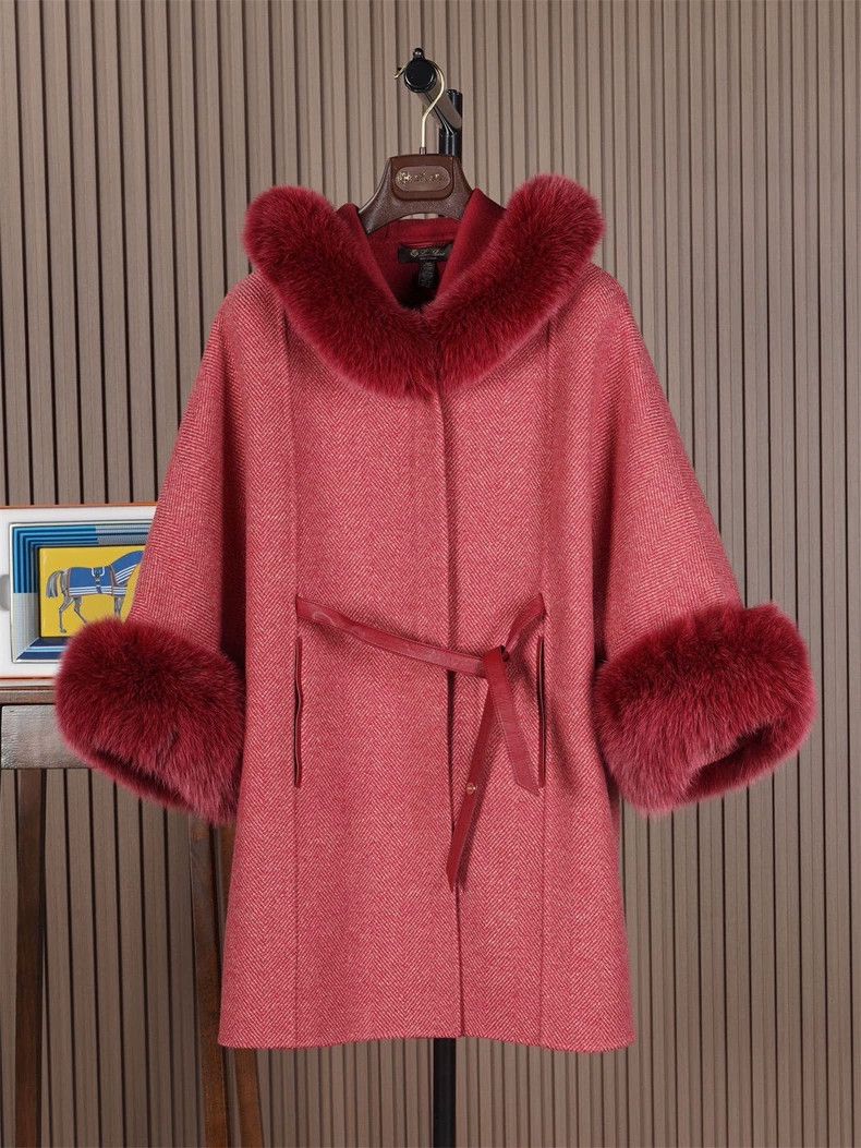 Loro Piana LORO PIANA Lady Charton wears a cap and cloak Size M / US 6-8 / IT 42-44 - 1 Thumbnail