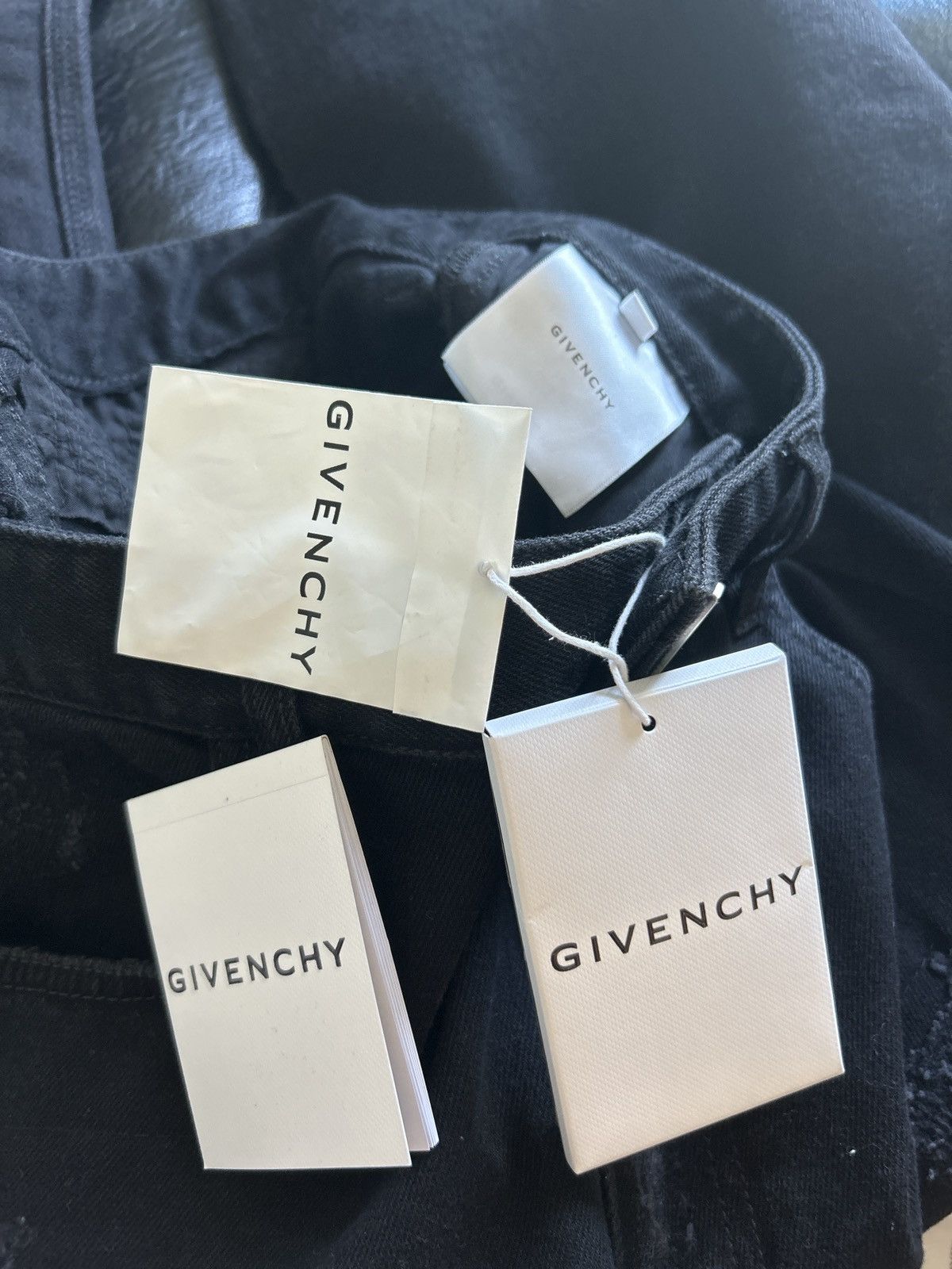 Givenchy Givenchy distressed black jeans Size US 31 - 6 Thumbnail