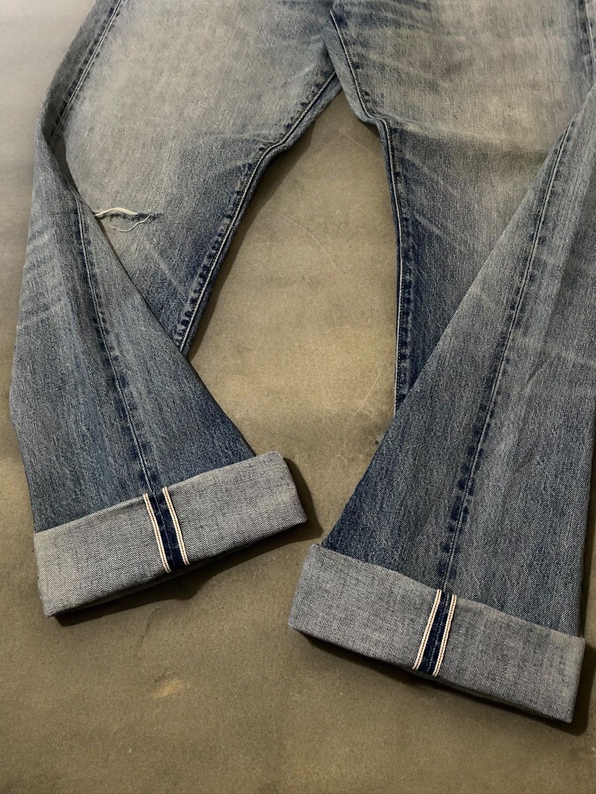 Japanese Brand × Uniqlo Uniqlo Japan Selvedge Dirty Wash Blue Ripped Jeans Denim Size US 38 / EU 54 - 10 Thumbnail
