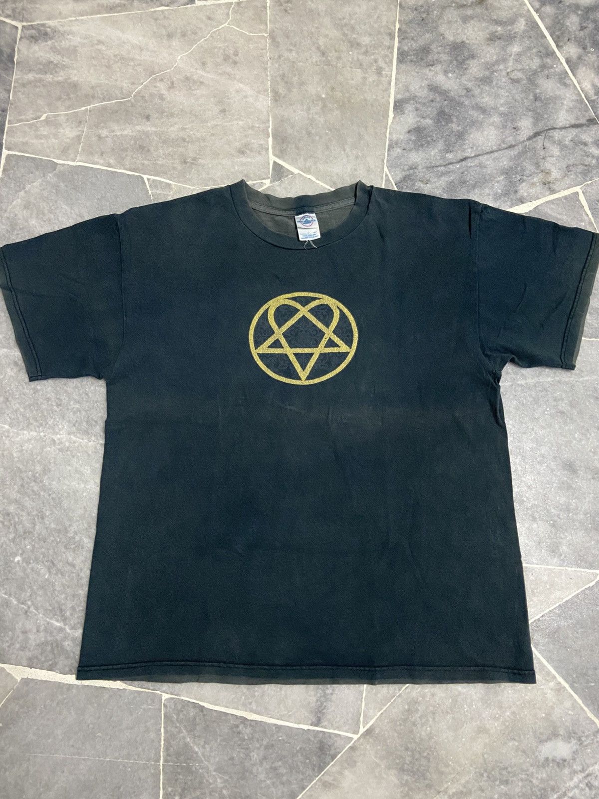 Band Tees × Vintage Vintage 90s HIM Glam Rock Band Tee Size US L / EU 52-54 / 3 - 1 Thumbnail