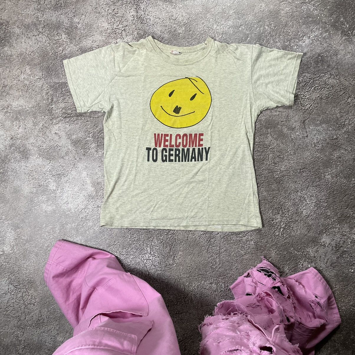 Gildan Vintage Y2K ADULT “ WELCOME TO GERMANY SMILE “ FUNNY BuyTee Size US M / EU 48-50 / 2 - 1 Thumbnail