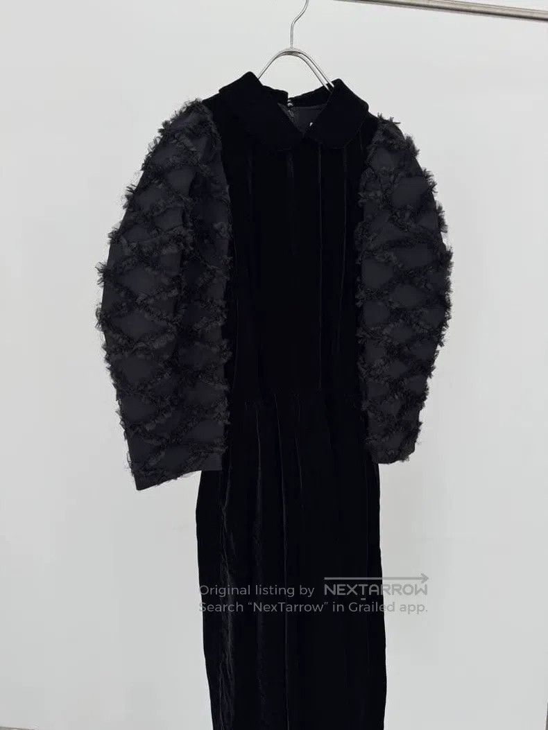 Comme des Garcons Comme Des Garcons Black Vintage Velvet Ruffle Sleeve Dress Size S / US 4 / IT 40 - 2 Thumbnail