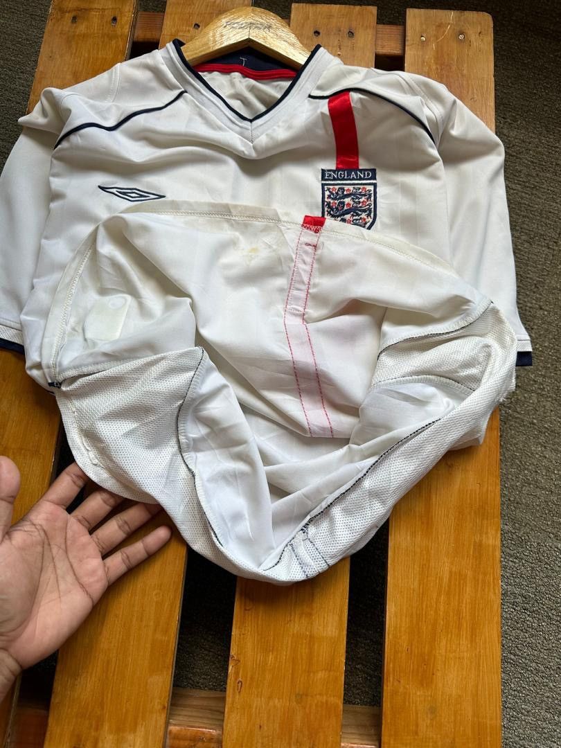 Umbro UMBRO ENGLAND JERSEY Size US XL / EU 56 / 4 - 4 Thumbnail