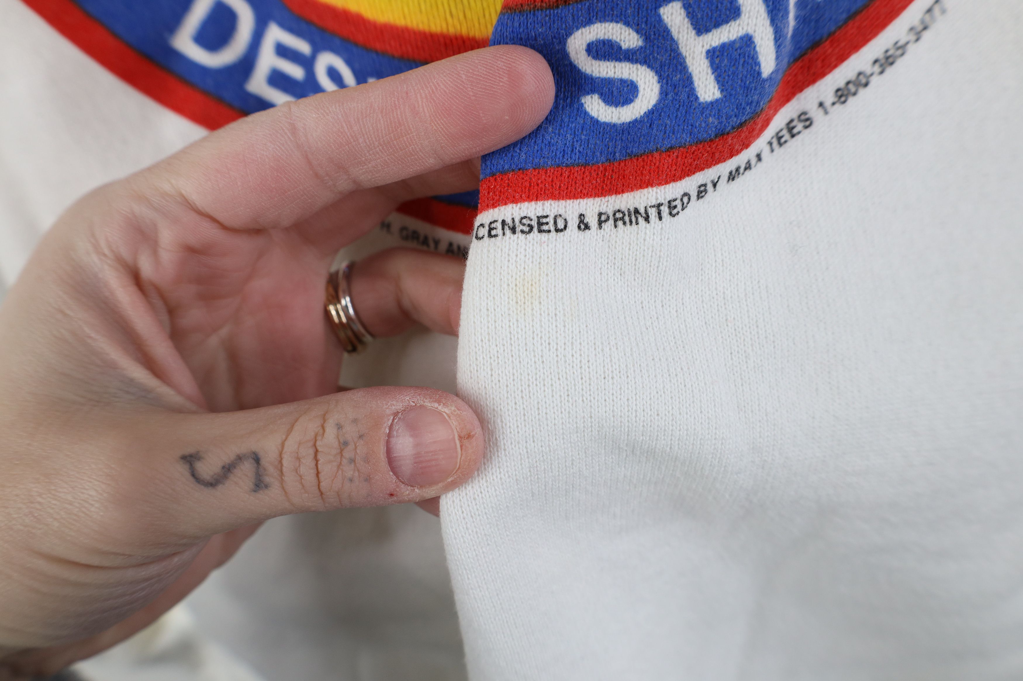 Vintage Vintage 90s Desert Shield Military Crewneck Sweatshirt USA Size US M / EU 48-50 / 2 - 8 Thumbnail