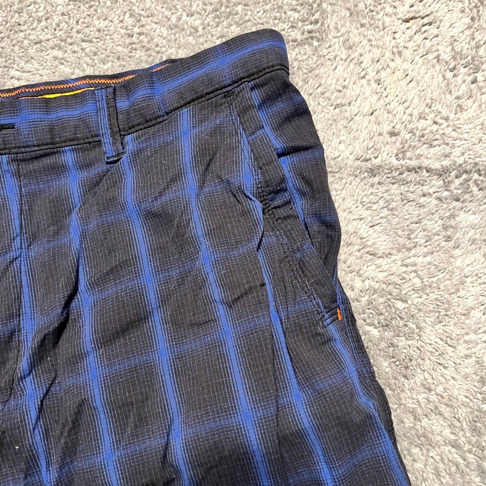 Tommy Bahama Tommy Bahama Shorts Mens 36 Blue Relax Plaid Nylon Performance Size US 36 / EU 52 - 2 Thumbnail