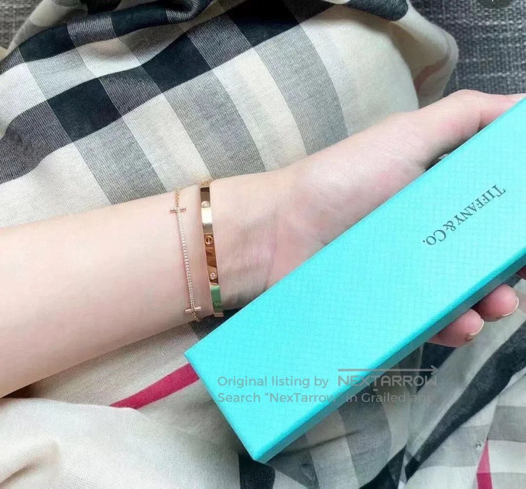Tiffany & Co. Tiffany Small Smile Full Diamond Bracelet. Size ONE SIZE - 5 Thumbnail