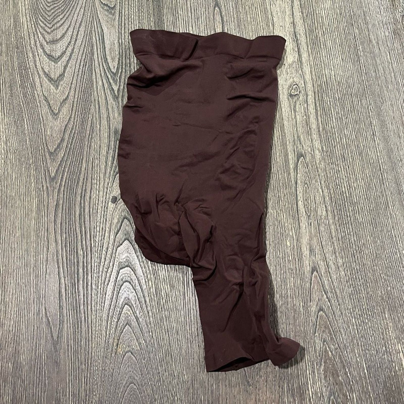 SKIMS NWOT Seamless Sculpt Solution Right Leg Exposed Shapewear Size ONE SIZE - 2 Thumbnail