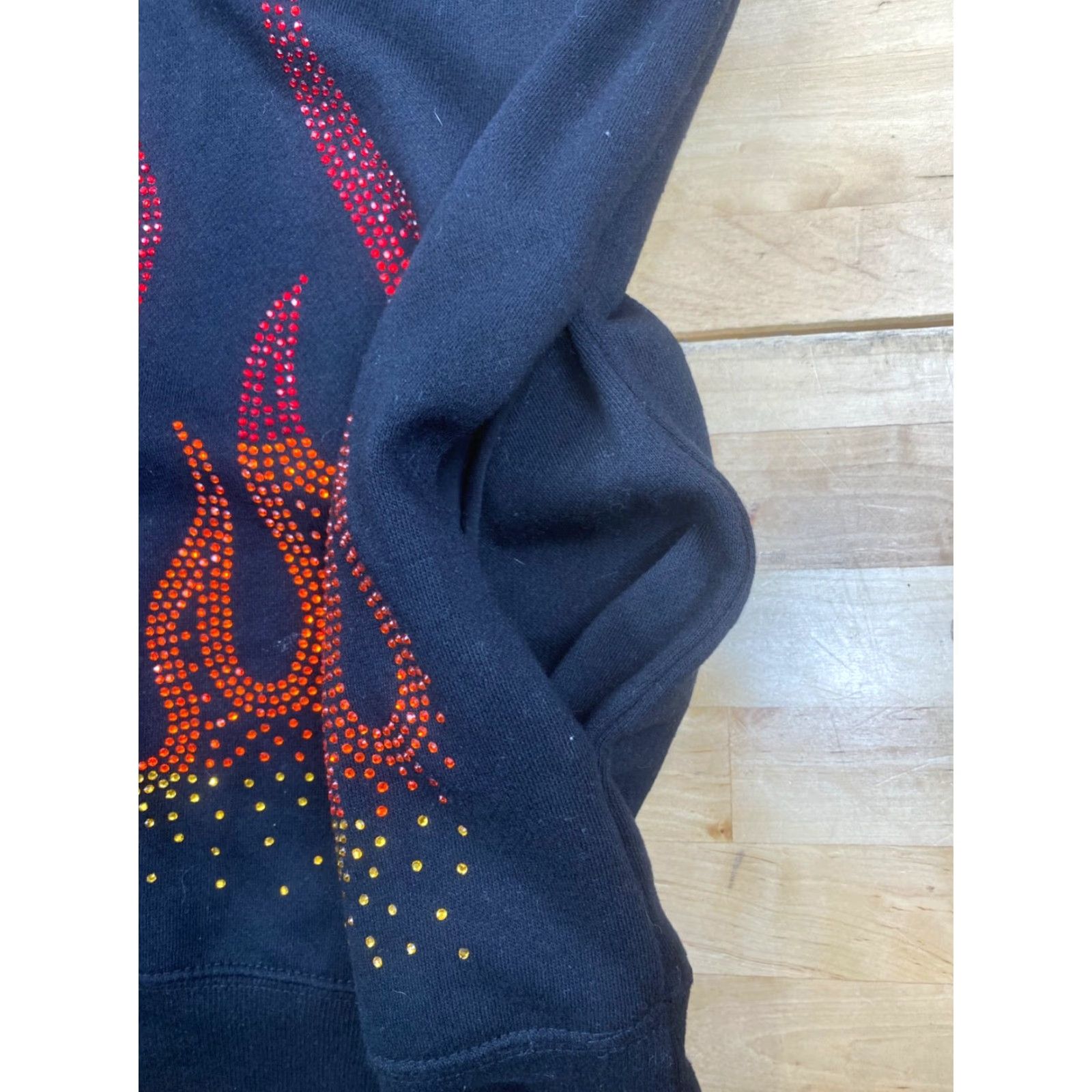 Forever 21 Forever 21 Hoodie Women M Black Pullover Hooded Lightweight | Flamin' Hot Cheetos | Bedazzled | Adult | 8093 Size M / US 6-8 / IT 42-44 - 3 Thumbnail