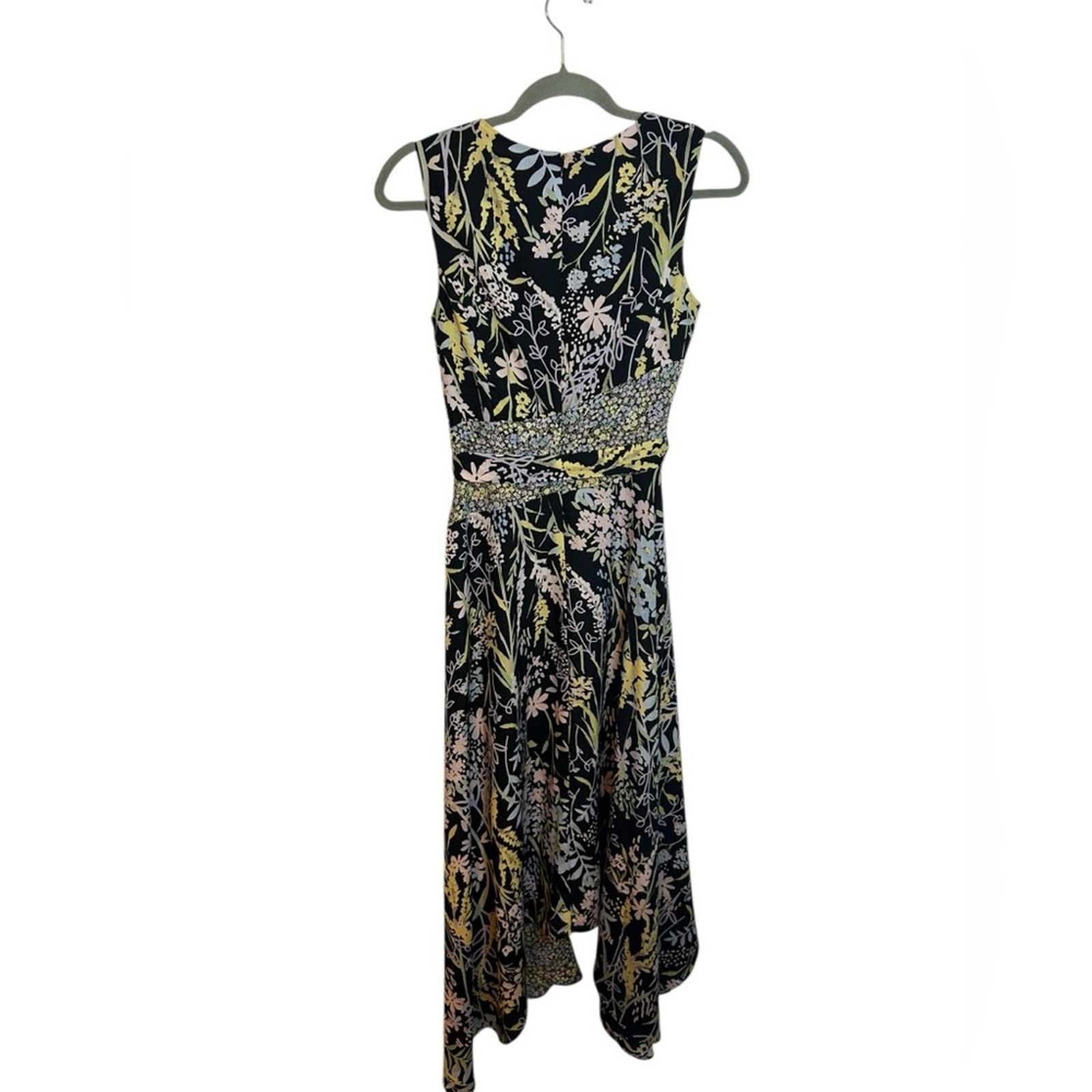 Calvin Klein Nwt Calvin Klein Floral Handkerchief Midi Dress Size XS / US 0-2 / IT 36-38 - 2 Thumbnail