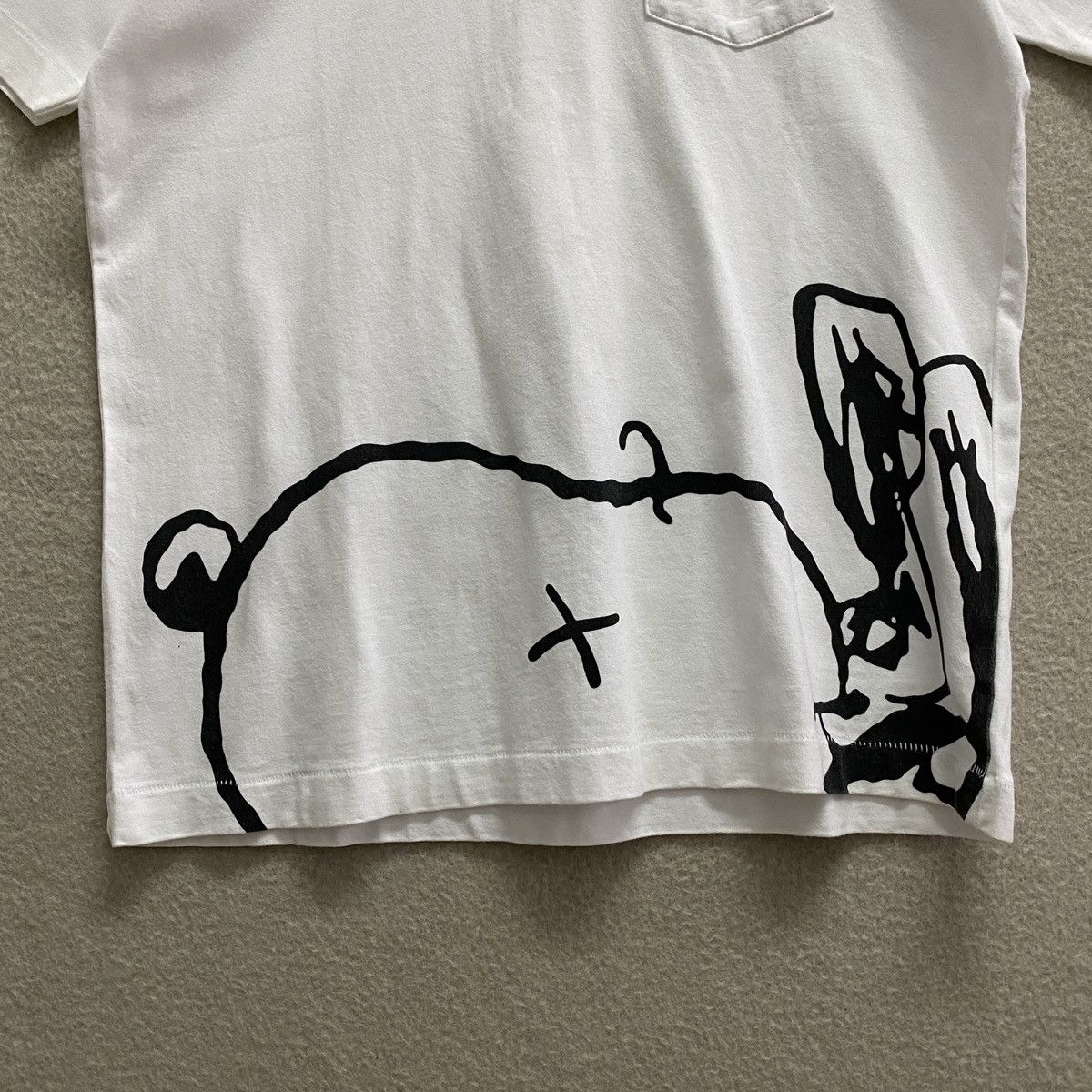 Uniqlo Uniqlo X Kaws X Peanuts Tshirt Size US M / EU 48-50 / 2 - 2 Thumbnail