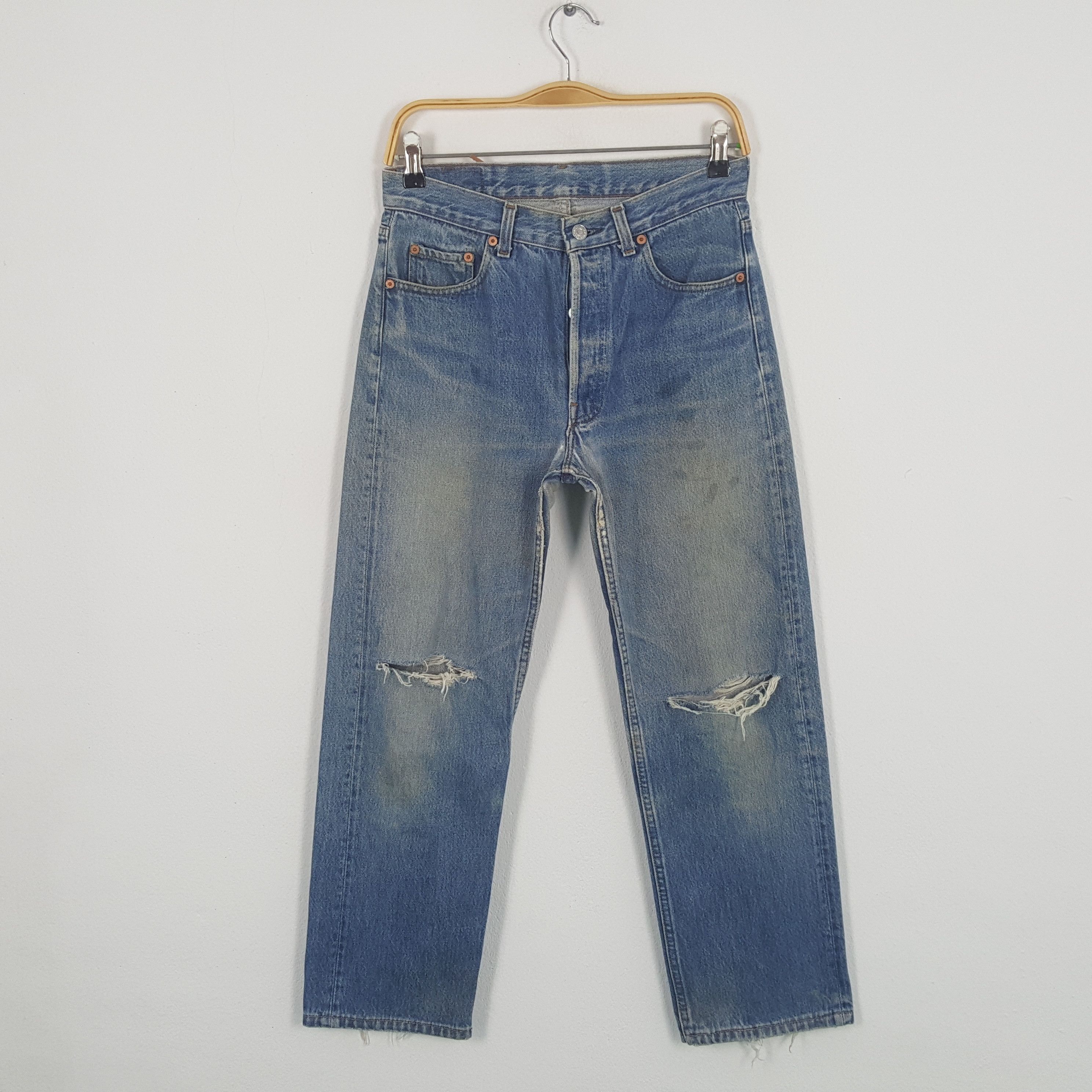 image of Distressed Denim x Levis Vintage Levi's Kurt Cobain Distressed Style Jeans in Blue Jean (Size 29)