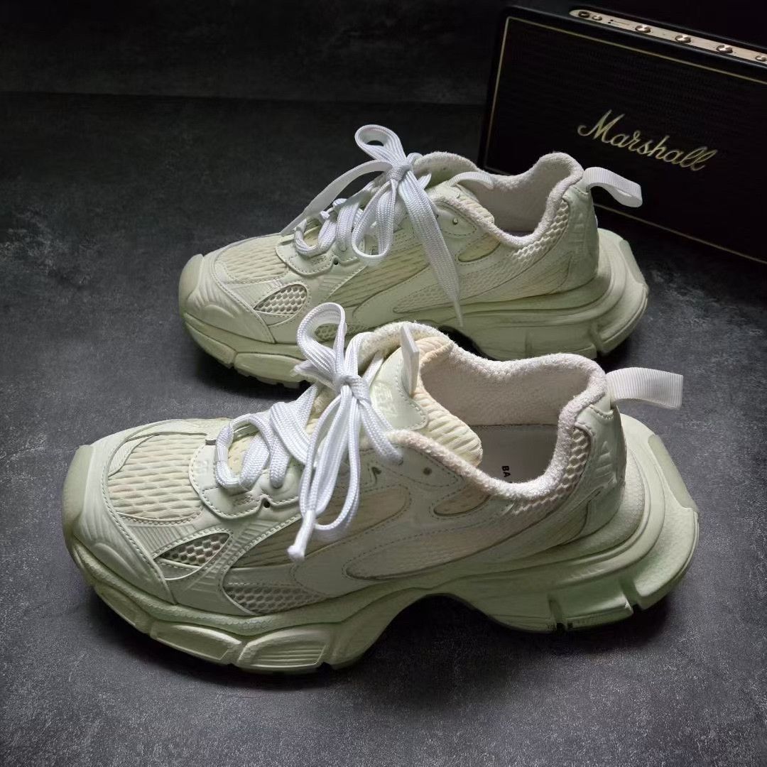 Balenciaga Balenciaga Glow White Lowtop Sneakers XXXL Men Size US 10 / EU 43 - 1 Thumbnail