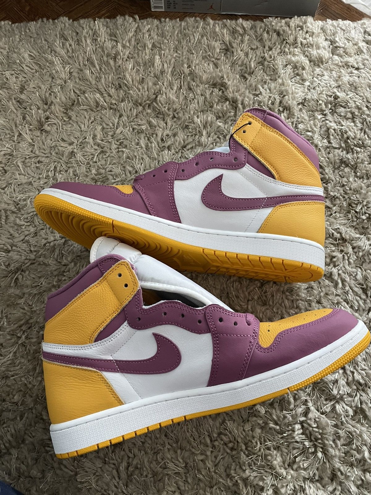 Jordan Brand Jordan 1 Brotherhood Size US 13 / EU 46 - 3 Thumbnail