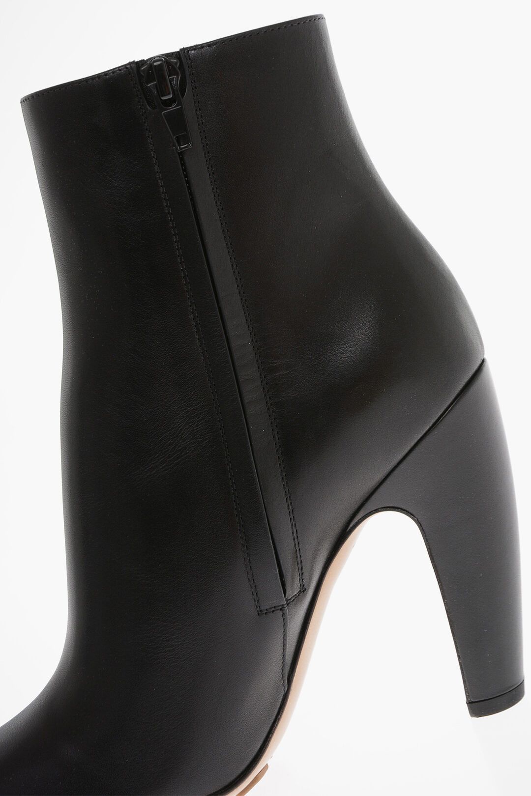 Bottega Veneta og1mm0825 Leather Pompei Booties in Black Size US 5 / IT 35 - 4 Thumbnail
