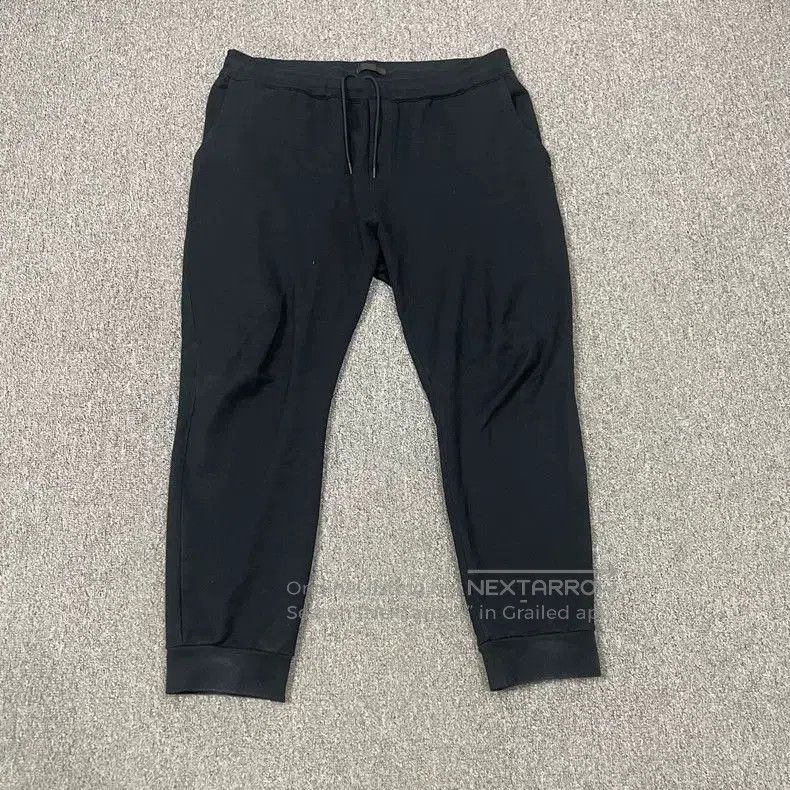 Prada Prada Black Triangle Logo Casual Pants. Size US 44 / EU 60 - 1 Thumbnail