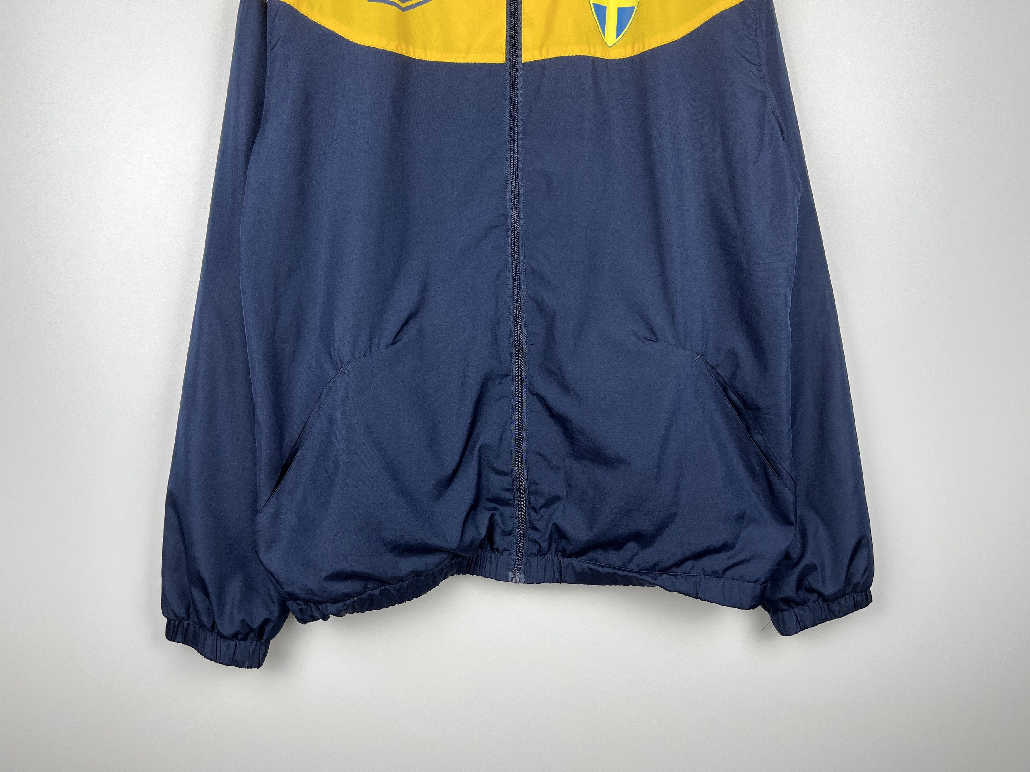 Umbro Umbro Sweden SvFF 2011 - 2012 Soccer Training Track Jacket Size US L / EU 52-54 / 3 - 5 Thumbnail