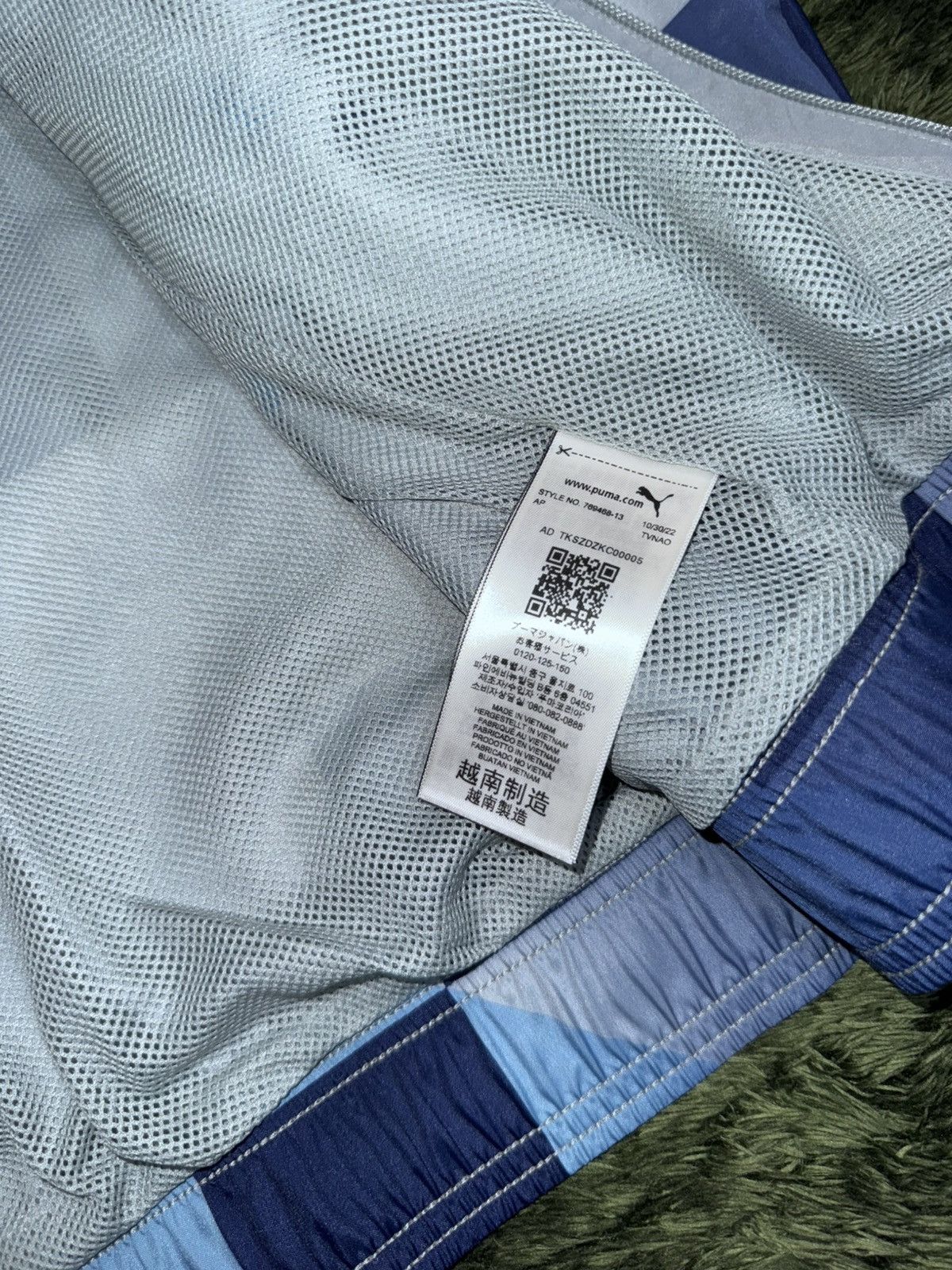 Puma [M] puma X mancity MCFC 22-23 prematch track jacket blue Size US M / EU 48-50 / 2 - 6 Thumbnail