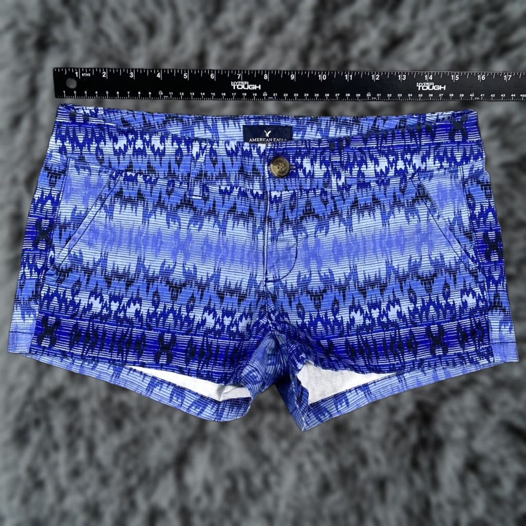 Vintage American Eagle Shorts Shortie Stretch Tribal Print Denim Size 4 Women Blue Size 27" / US 4 / IT 40 - 1 Thumbnail