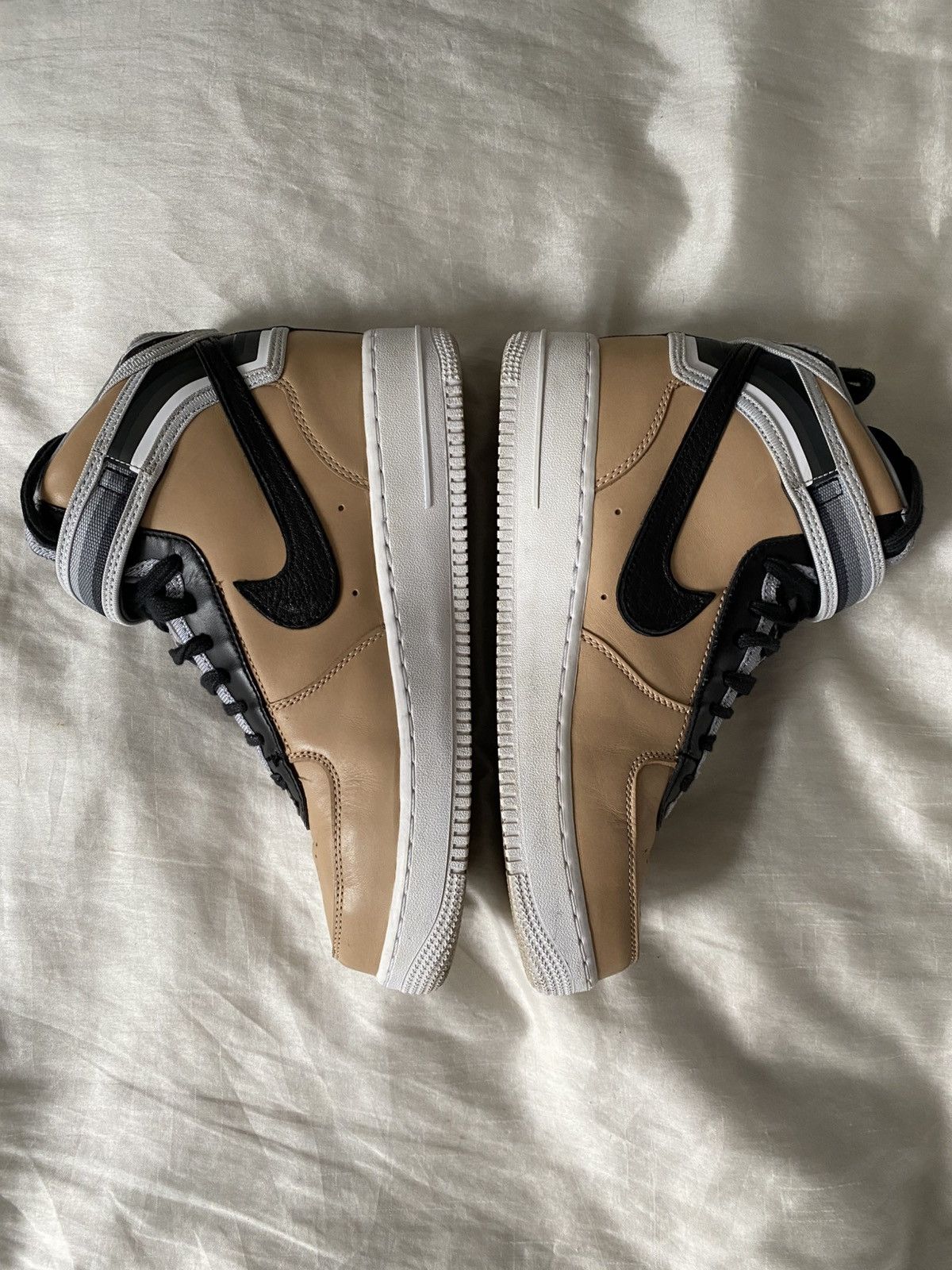 Nike × Riccardo Tisci Nike Air Force 1 Mid SP x Riccardo Tisci (vachetta tan) Size US 7 / EU 40 - 4 Thumbnail
