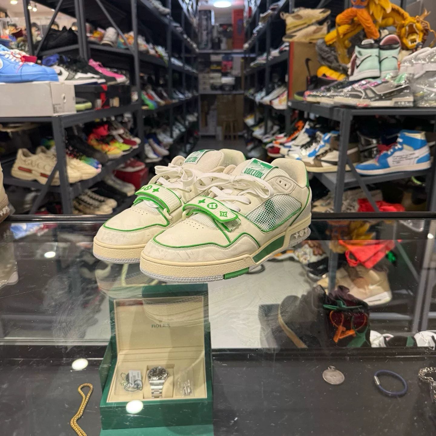 Louis Vuitton Louis Vuitton LV Trainer Velcro White Green Size US 10.5 / EU 43-44 - 1 Thumbnail