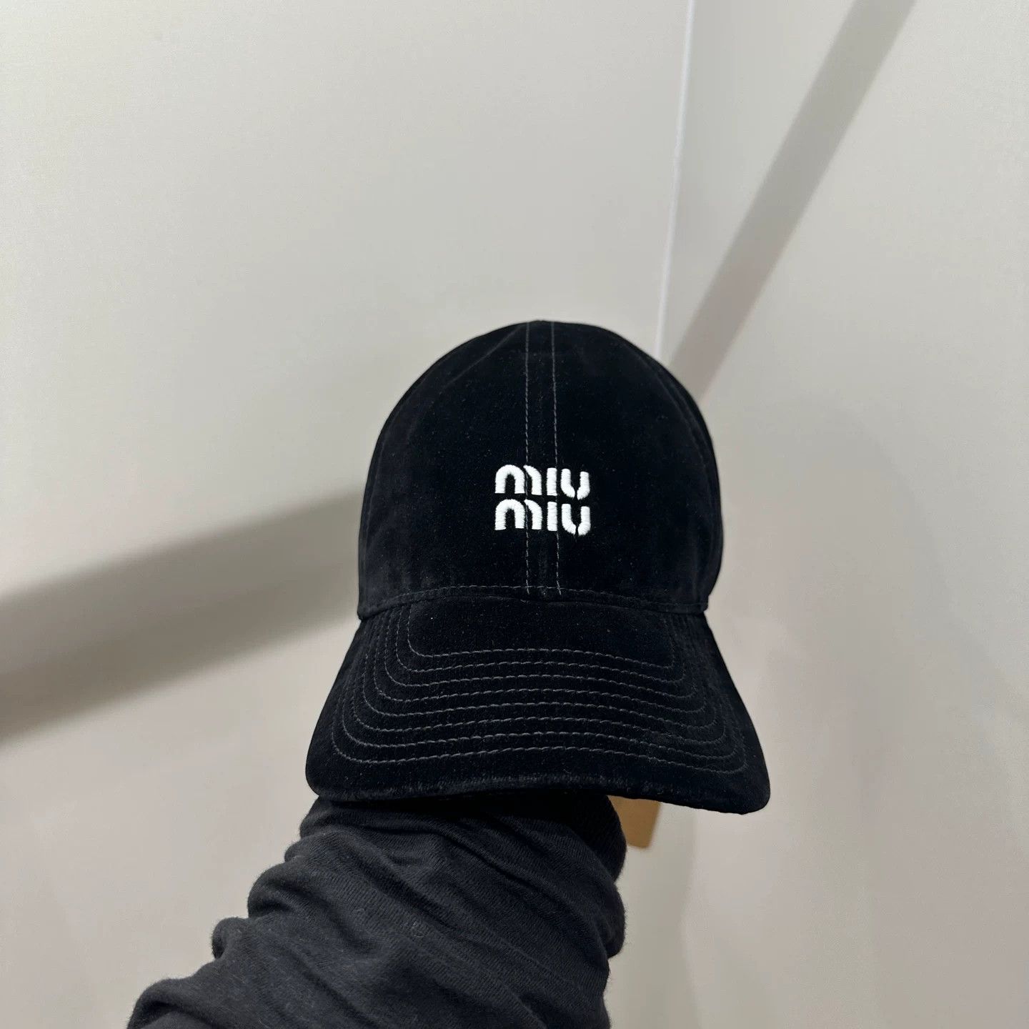 Miu Miu Miu Miu Velvet Hat one size Men Size ONE SIZE - 1 Thumbnail