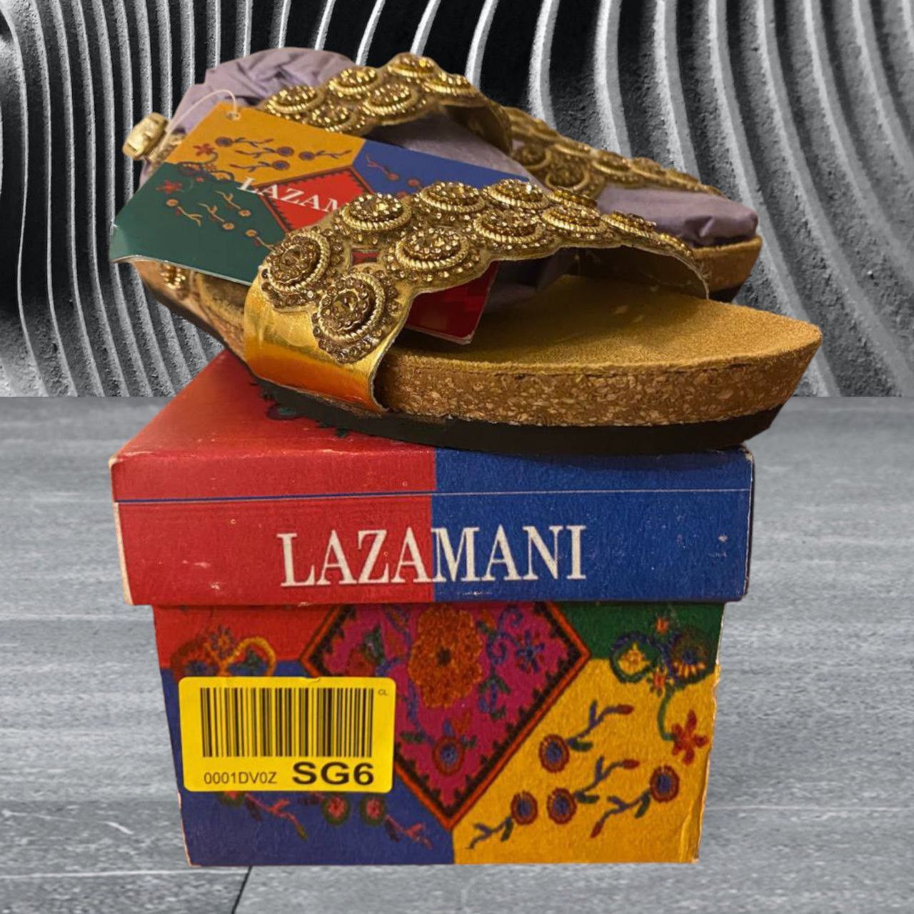 Vintage Elegant Gold Sandals by Lazamani - Size 37 - Special Offer! Size US 6 / IT 36 - 5 Thumbnail
