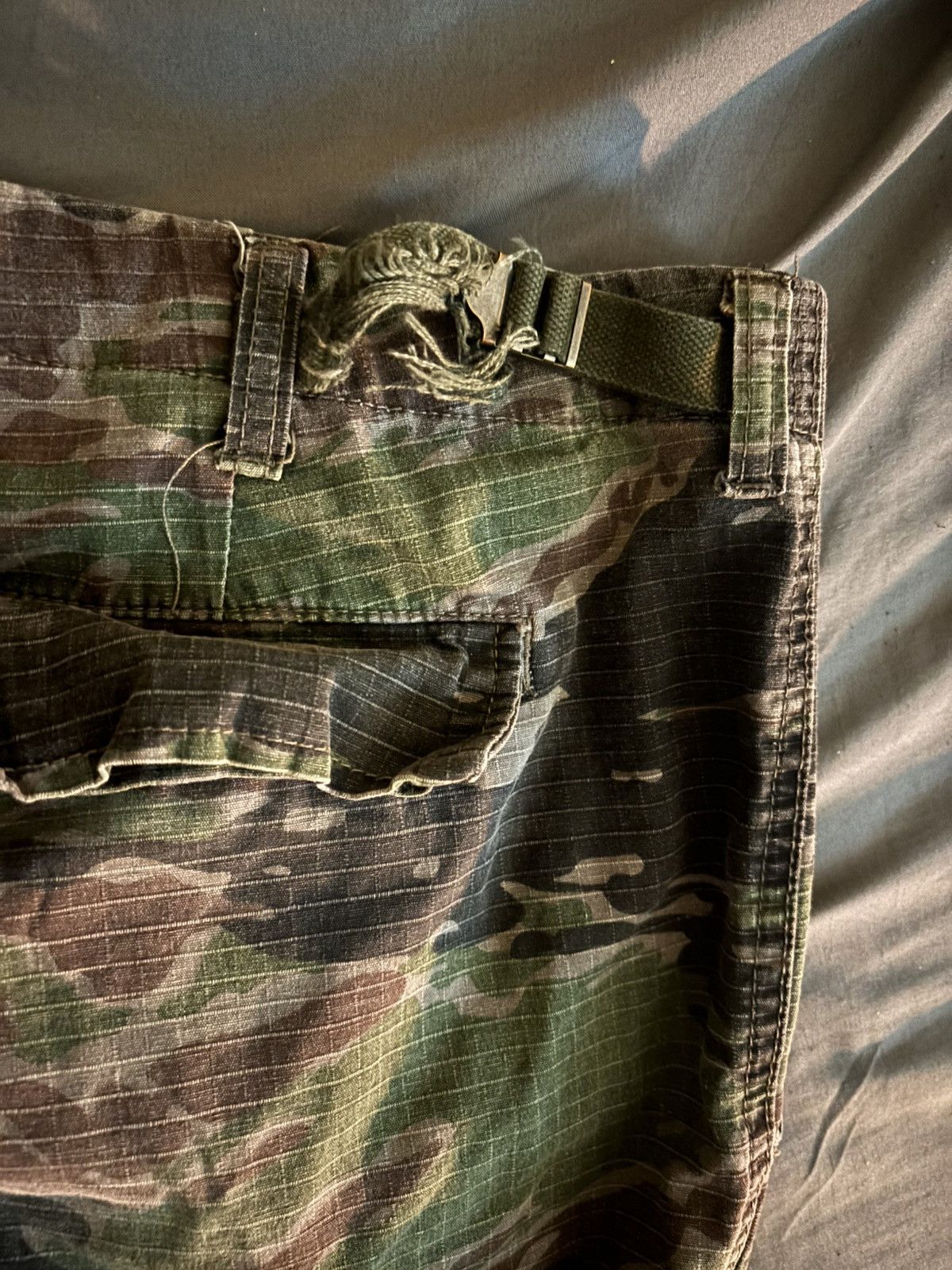 Vintage Green Camo HUF Skate Cargo Shorts Size US 32 / EU 48 - 5 Thumbnail