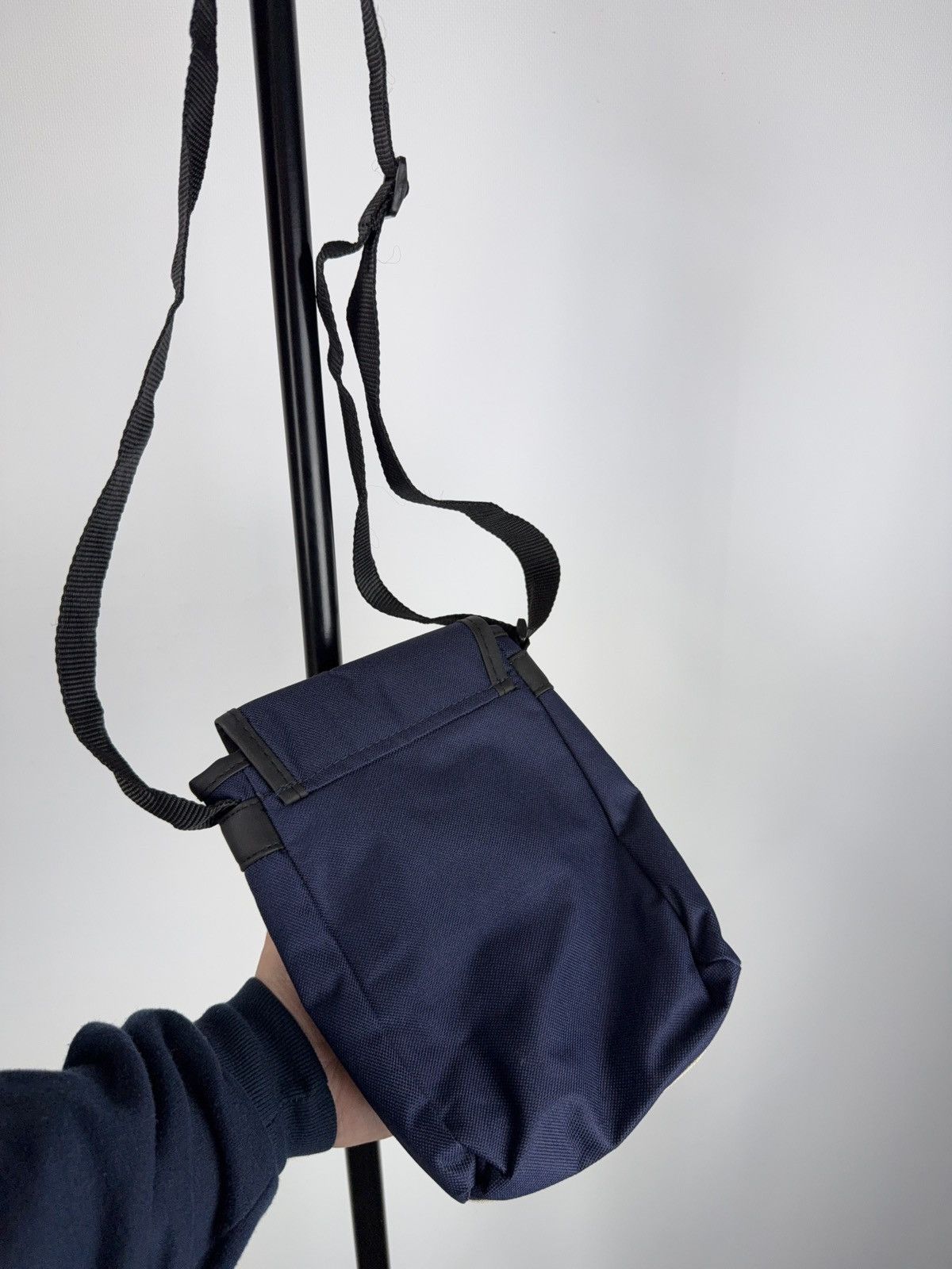 Marlboro × Vintage Vintage Philip Morris Promo Bag Crossbody Two Tone Size ONE SIZE - 5 Thumbnail