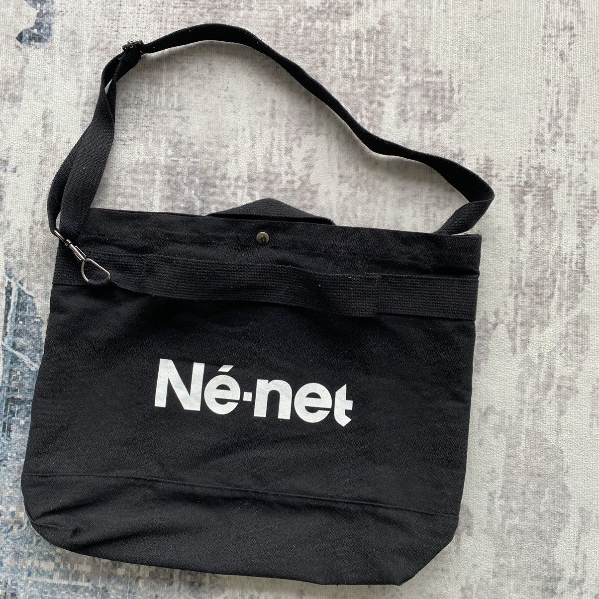 Issey Miyake × Japanese Brand × Ne-Net Ne-Net by Issey Miyake Sling Bag Size ONE SIZE - 2 Thumbnail