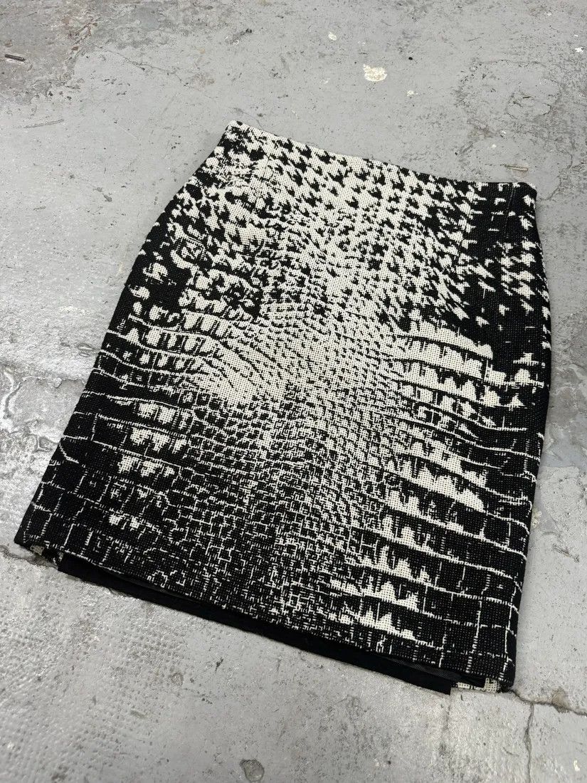 Designer × Gianfranco Ferre × Vintage Gianfranco Ferré Rock Crocodile Effect Black & White Skirt Size 31" - 3 Thumbnail
