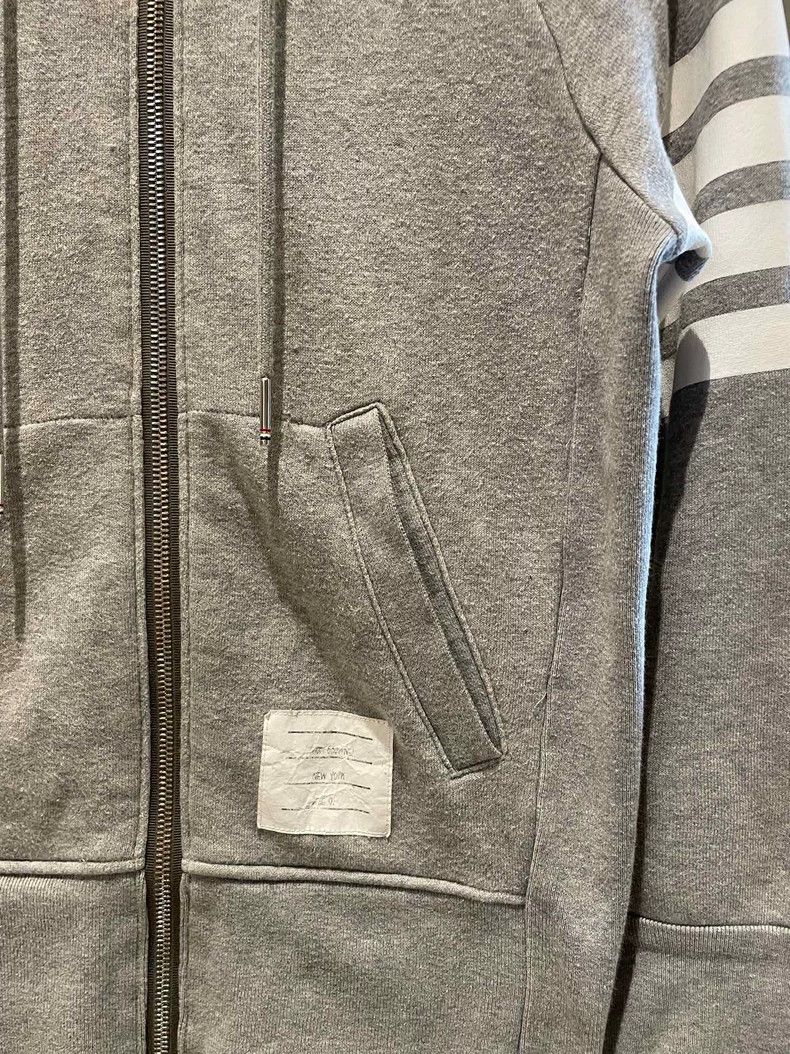 Thom Browne Thom browne Gray classic four-striped zipper jacket 2504-Ne Size US XS / EU 42 / 0 - 4 Thumbnail