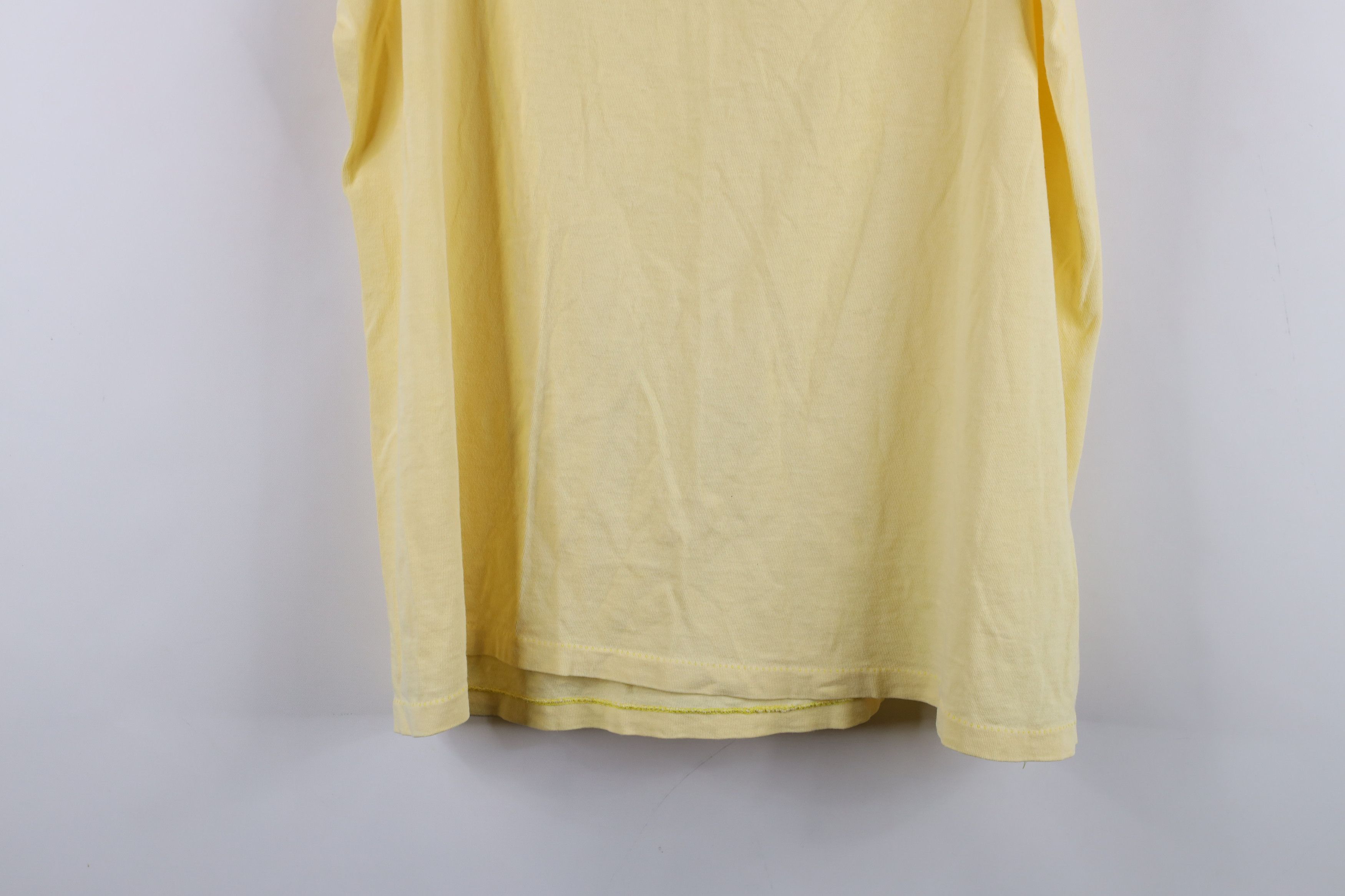 Vintage Vintage 90s Streetwear Island Sailing Tank Top T-Shirt USA Size L / US 10 / IT 46 - 13 Thumbnail