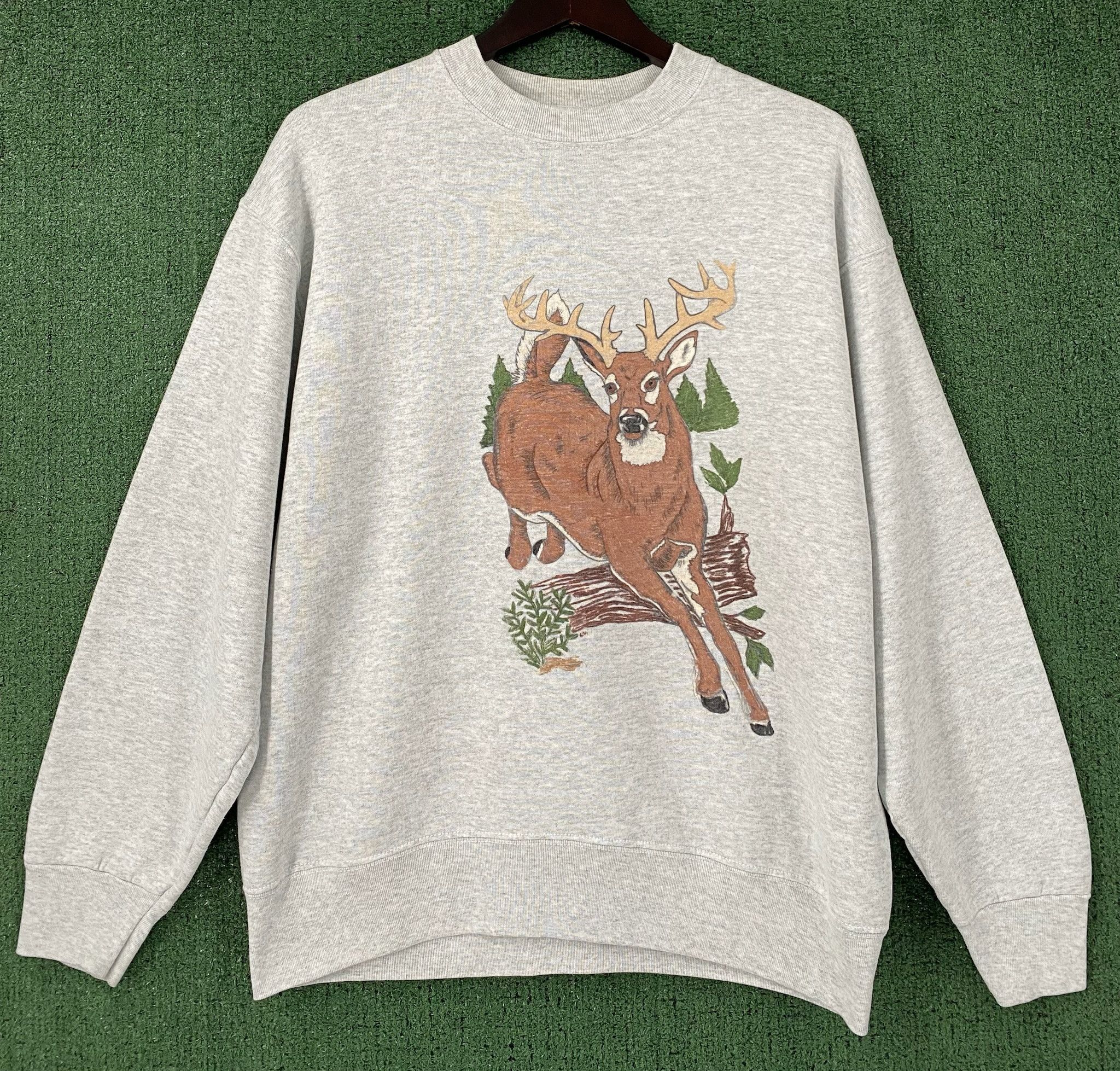 Vintage 90’s Deer Nature Hand Painted Sweatshirt Men’s Size Large Size US L / EU 52-54 / 3 - 1 Thumbnail