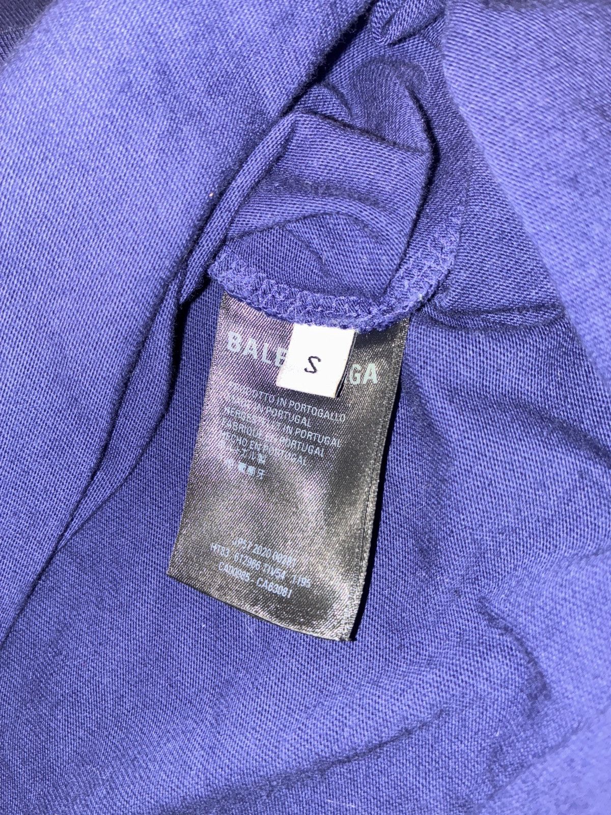 Balenciaga BALENCIAGA COPYRIGHT T SHIRT (purple) *RARE* Size US M / EU 48-50 / 2 - 3 Thumbnail