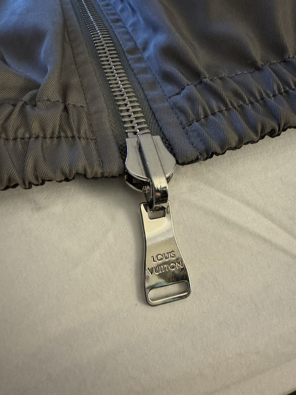 Louis Vuitton Louis Vuitton Black Reversible Monogram Windbreaker Size US XL / EU 56 / 4 - 13 Thumbnail