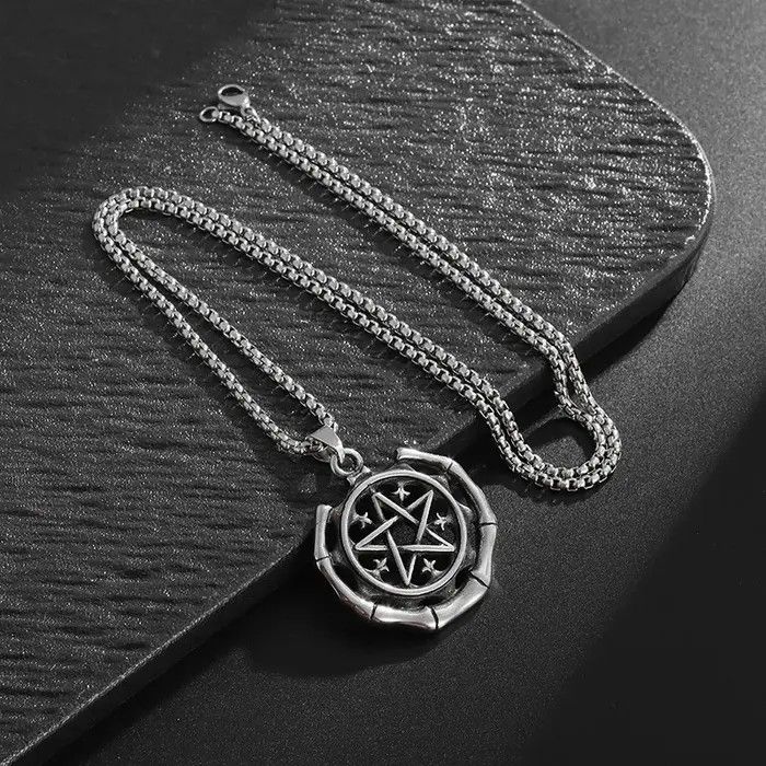 Jewelry Rock Skull Pendant Necklace Size ONE SIZE - 6 Thumbnail