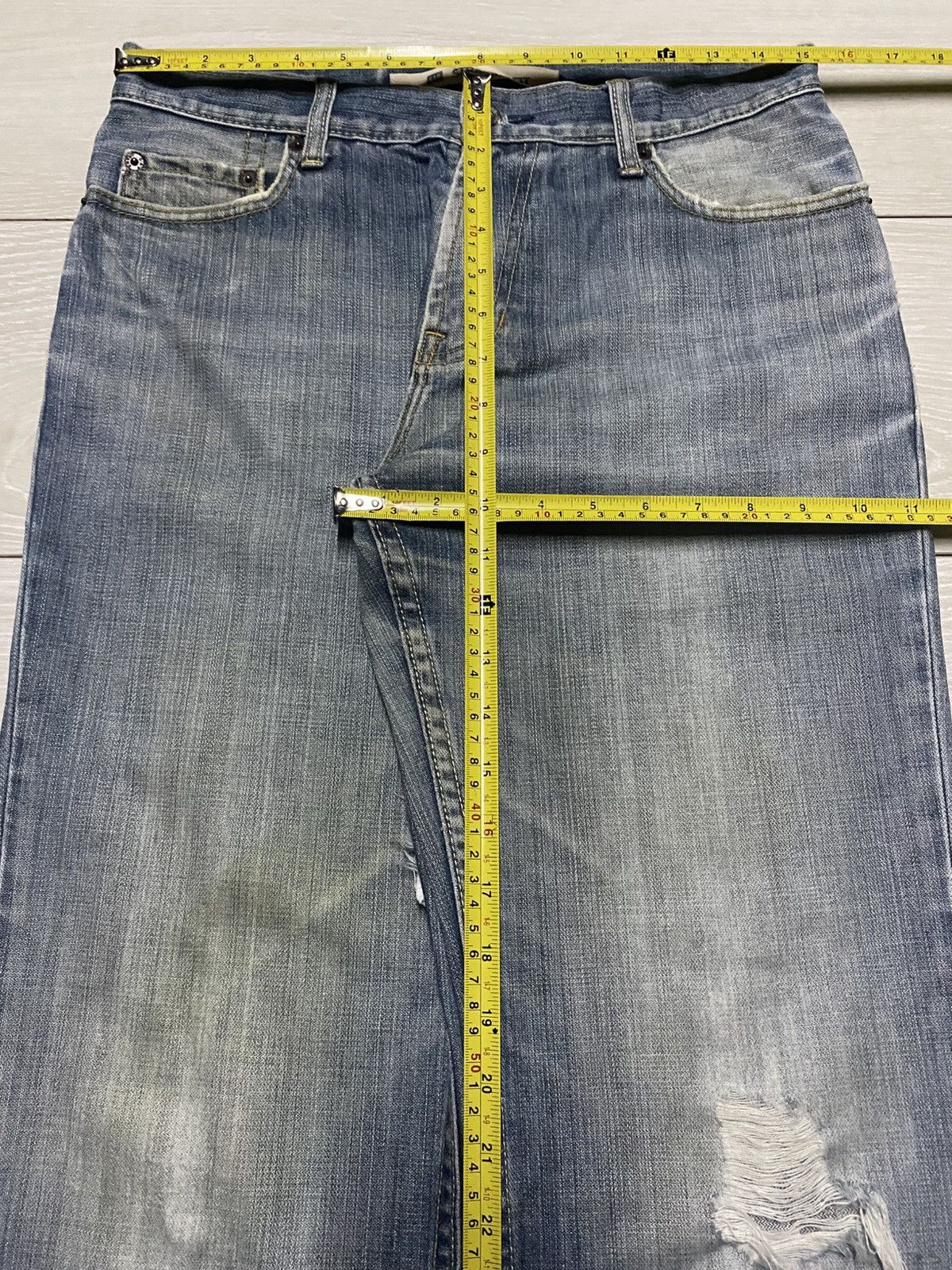 Gap Vintage Gap Denim Faded Wash Distressed Loose Jeans Size US 30 / EU 46 - 15 Thumbnail