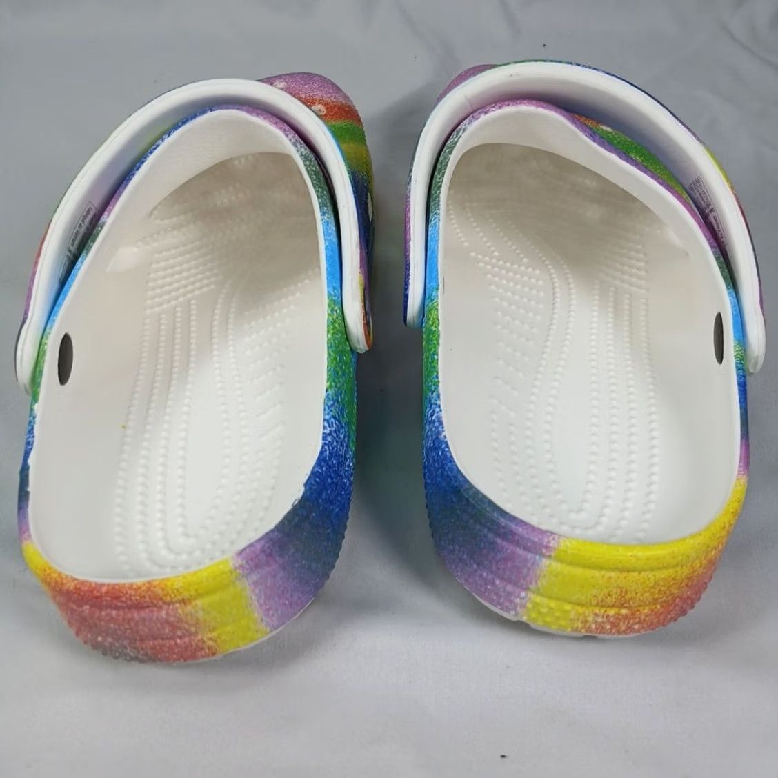 Crocs Crocs Classic Clog M8 W10 Multicolor Spray Tie Dye Rainbow Sandals Size US 10 / IT 40 - 5 Thumbnail